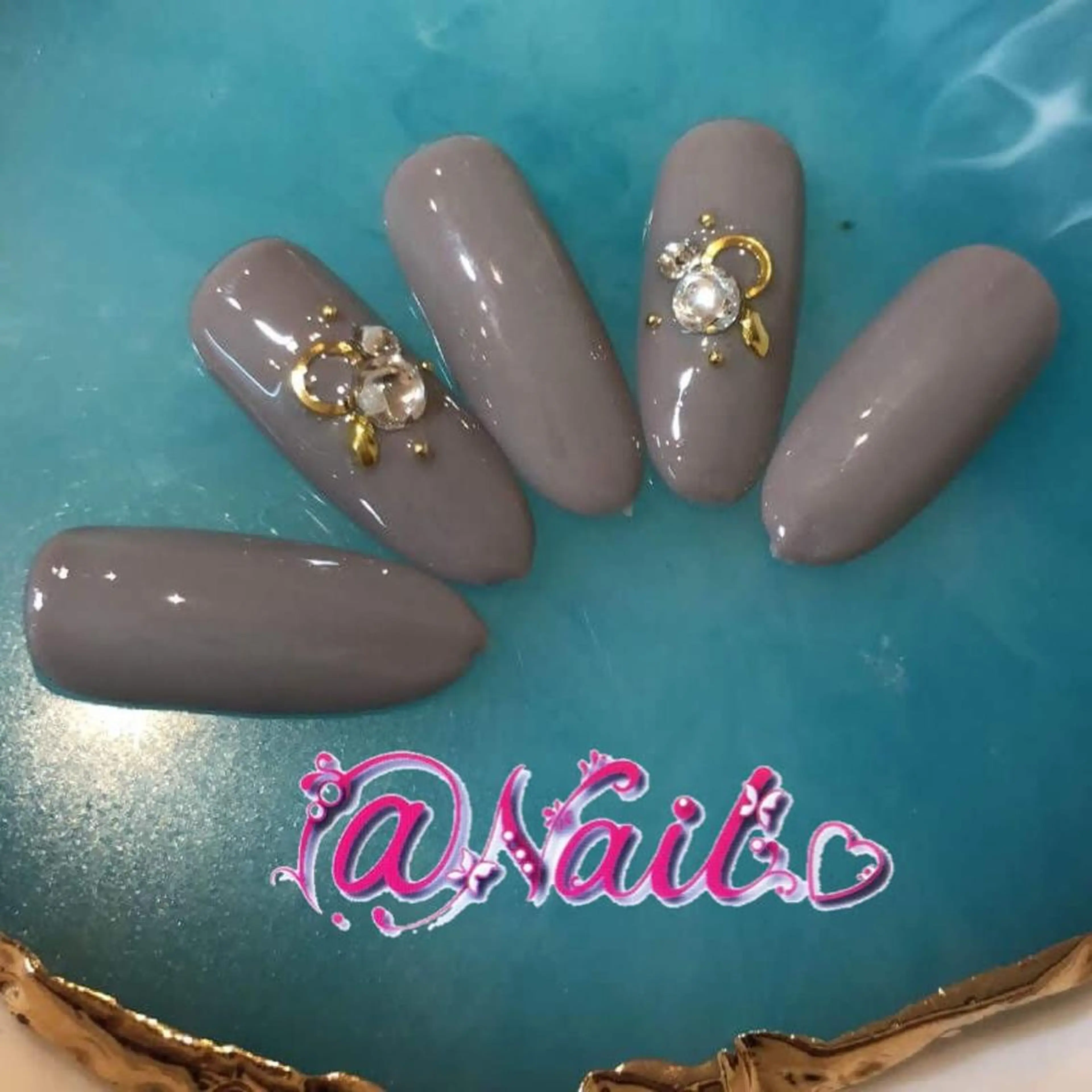 ネイル ネイルチップ 小尾 栞のネイルデザイン