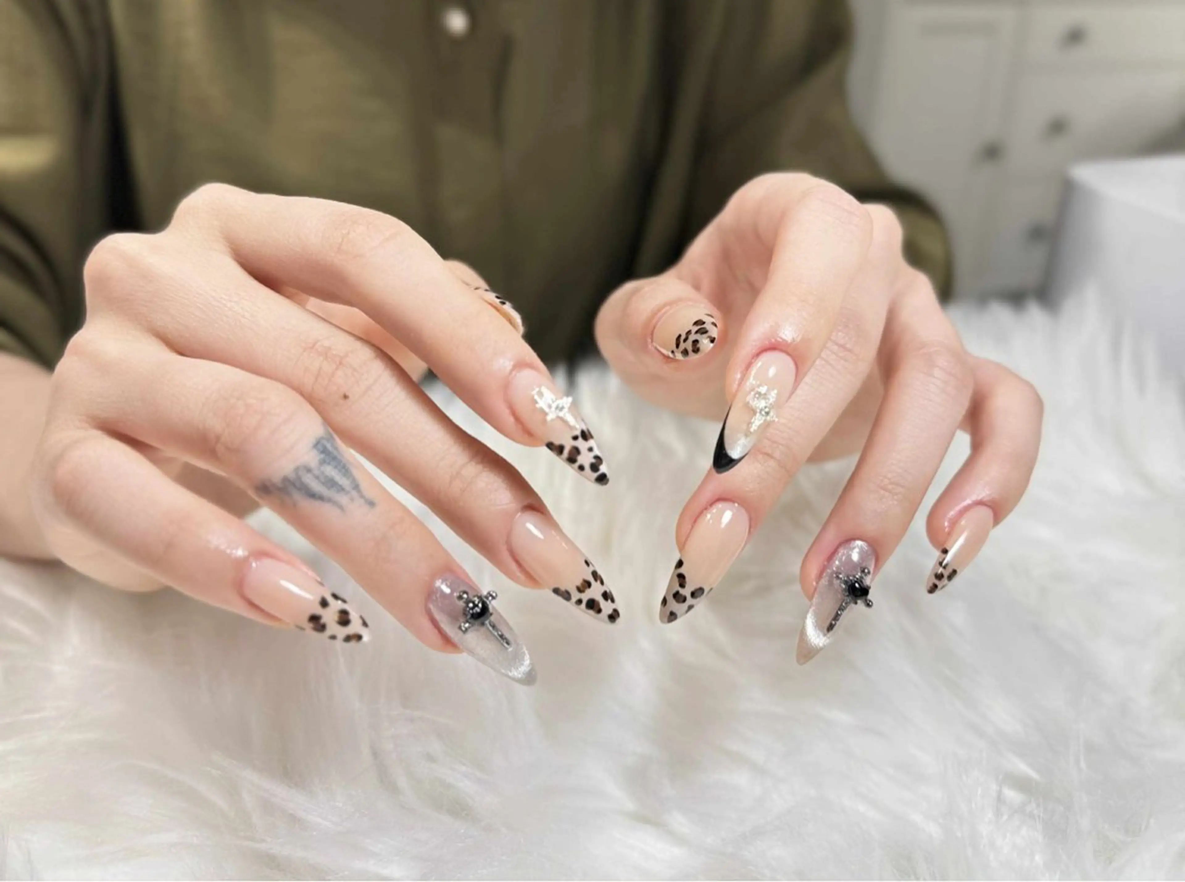 ネイル ハンドネイル AKIKO NAILのネイルデザイン