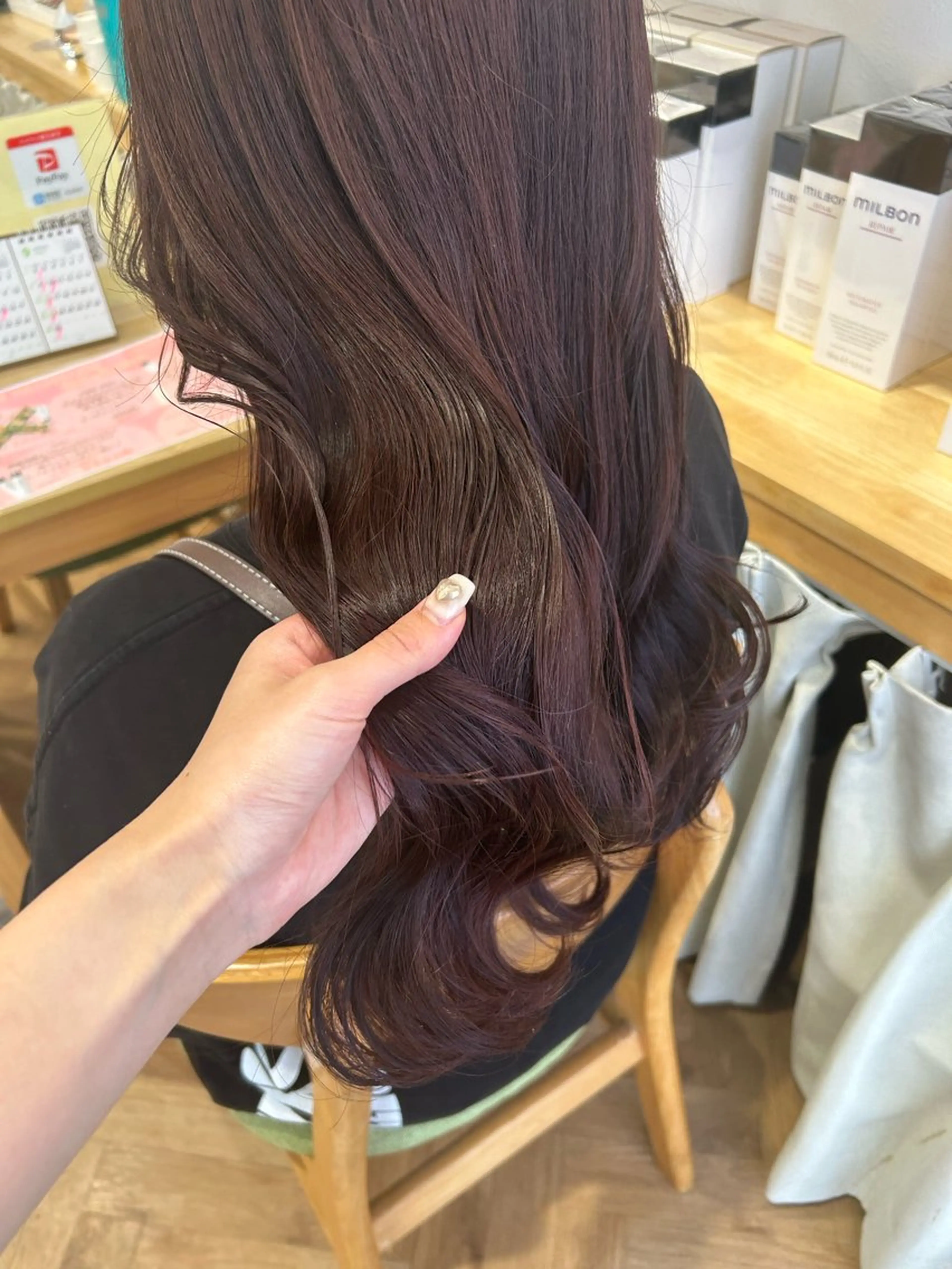 セミロング ヘアカラー merc.🌿 友藤鮎那のヘアスタイル