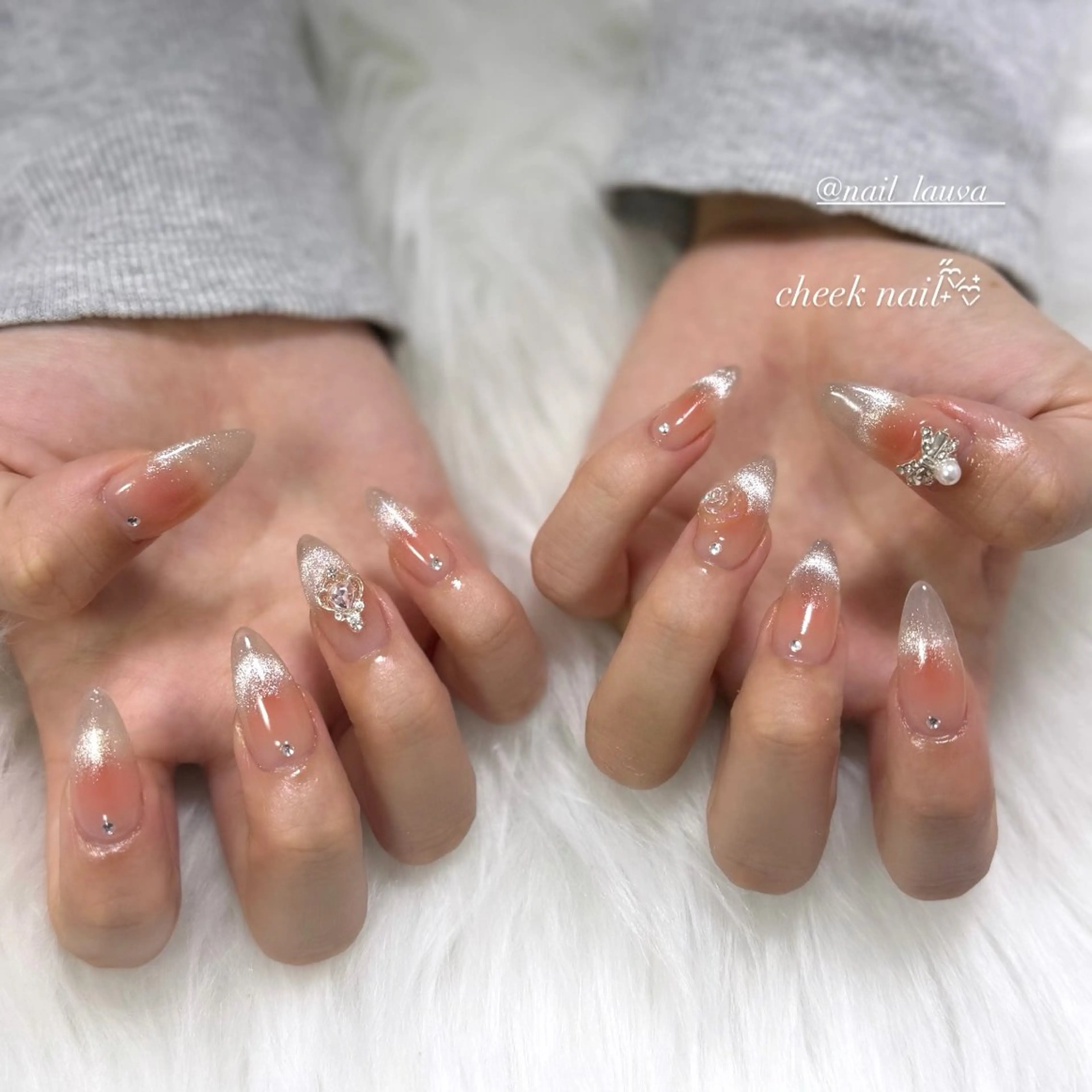 ネイル チークネイル ハンドネイル nailsalon lauvaのネイルデザイン