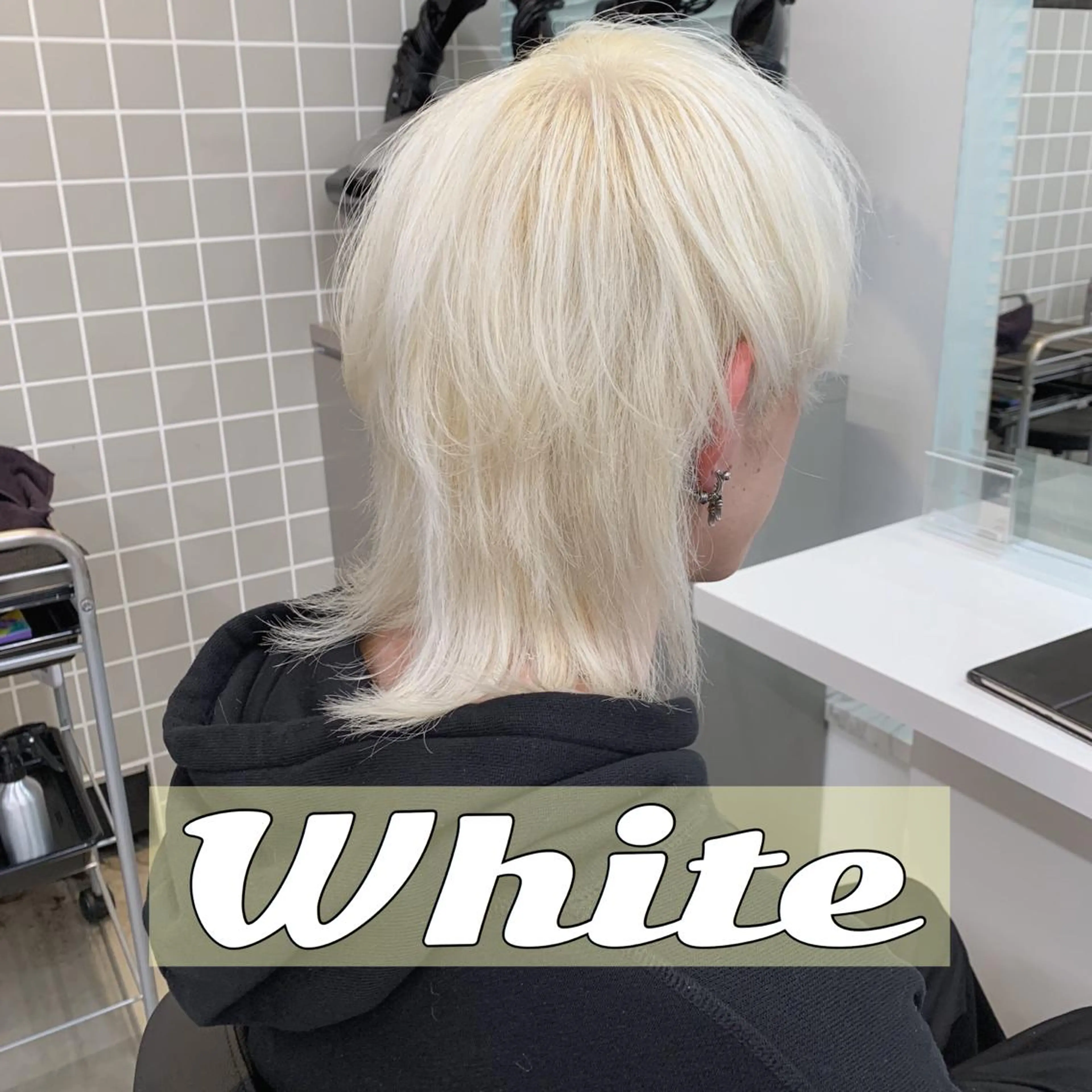 ショート カラー ブリーチ ブロンド ケアブリーチ ホワイトブロンド ウルフカット 🤎カラー比率90% 🤍TAKAYAのヘアスタイル