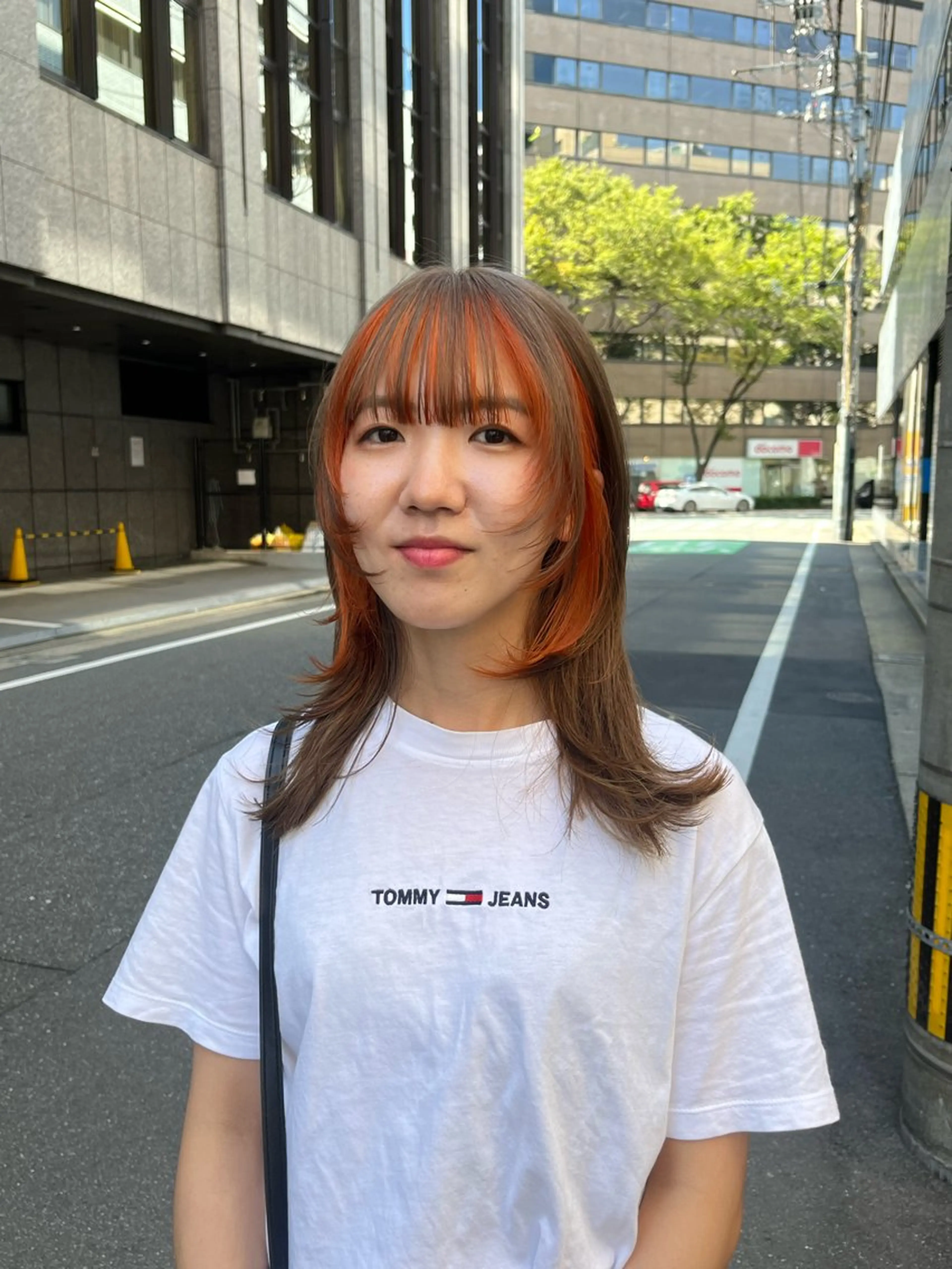 ミディアム カラー ウルフカット カット ヘアカラー トリートメント こまつばらみお/レイ ヤー/ダブルカラーのヘアスタイル