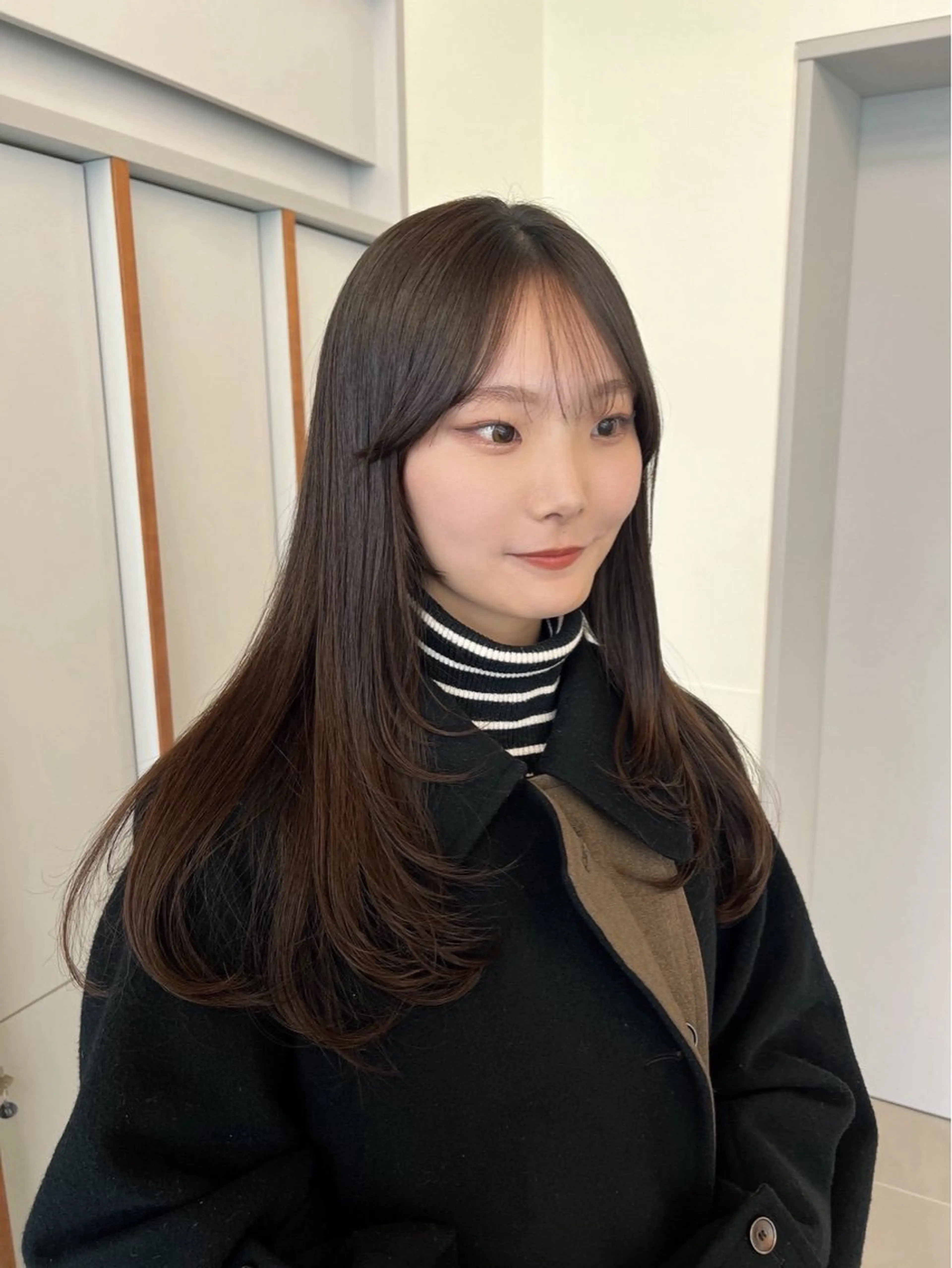 ロング レイヤーカット‎🤍 /ともえ🤎🧸のヘアスタイル