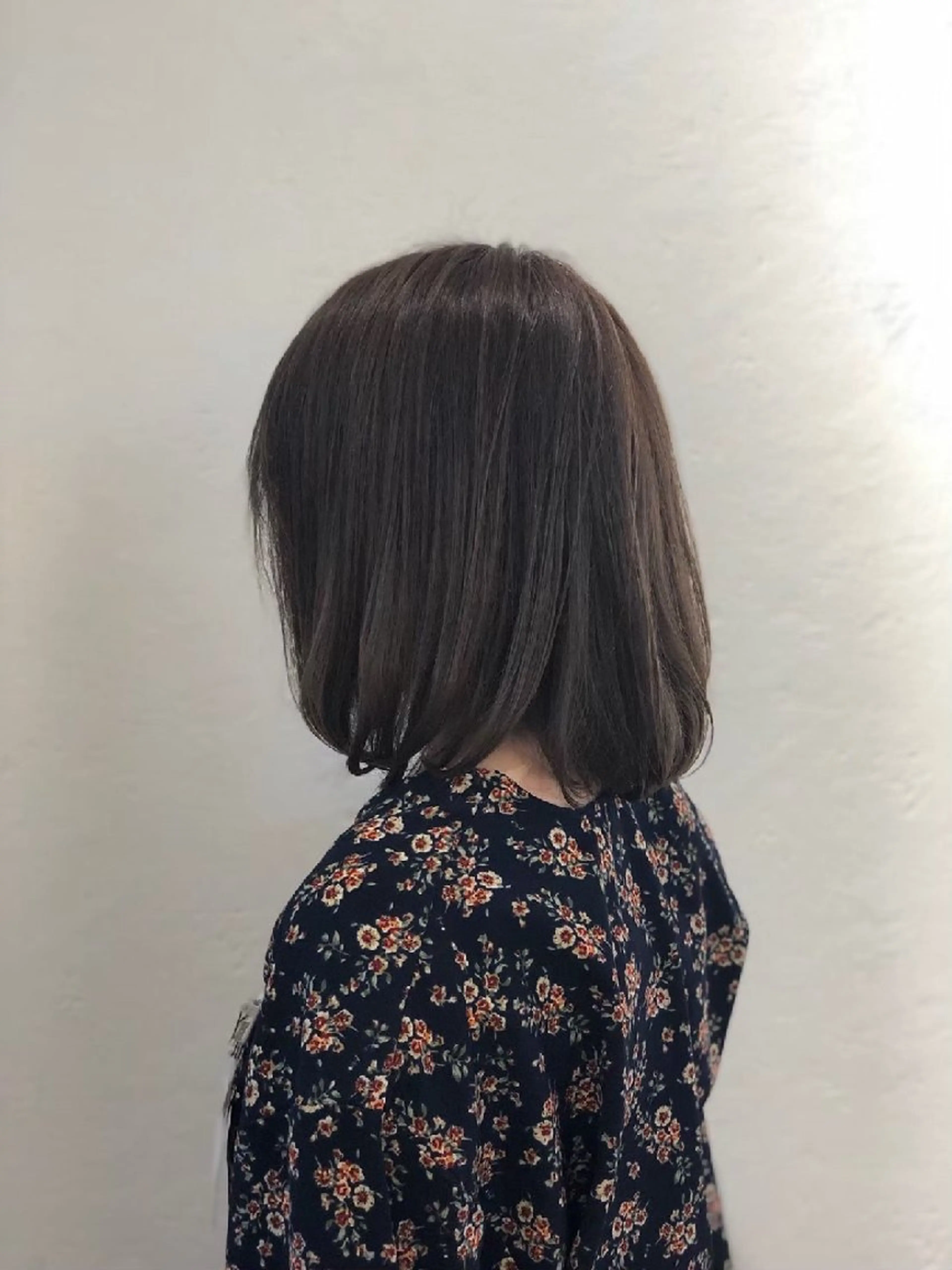 ミディアム カラー 若山 佳代のヘアスタイル