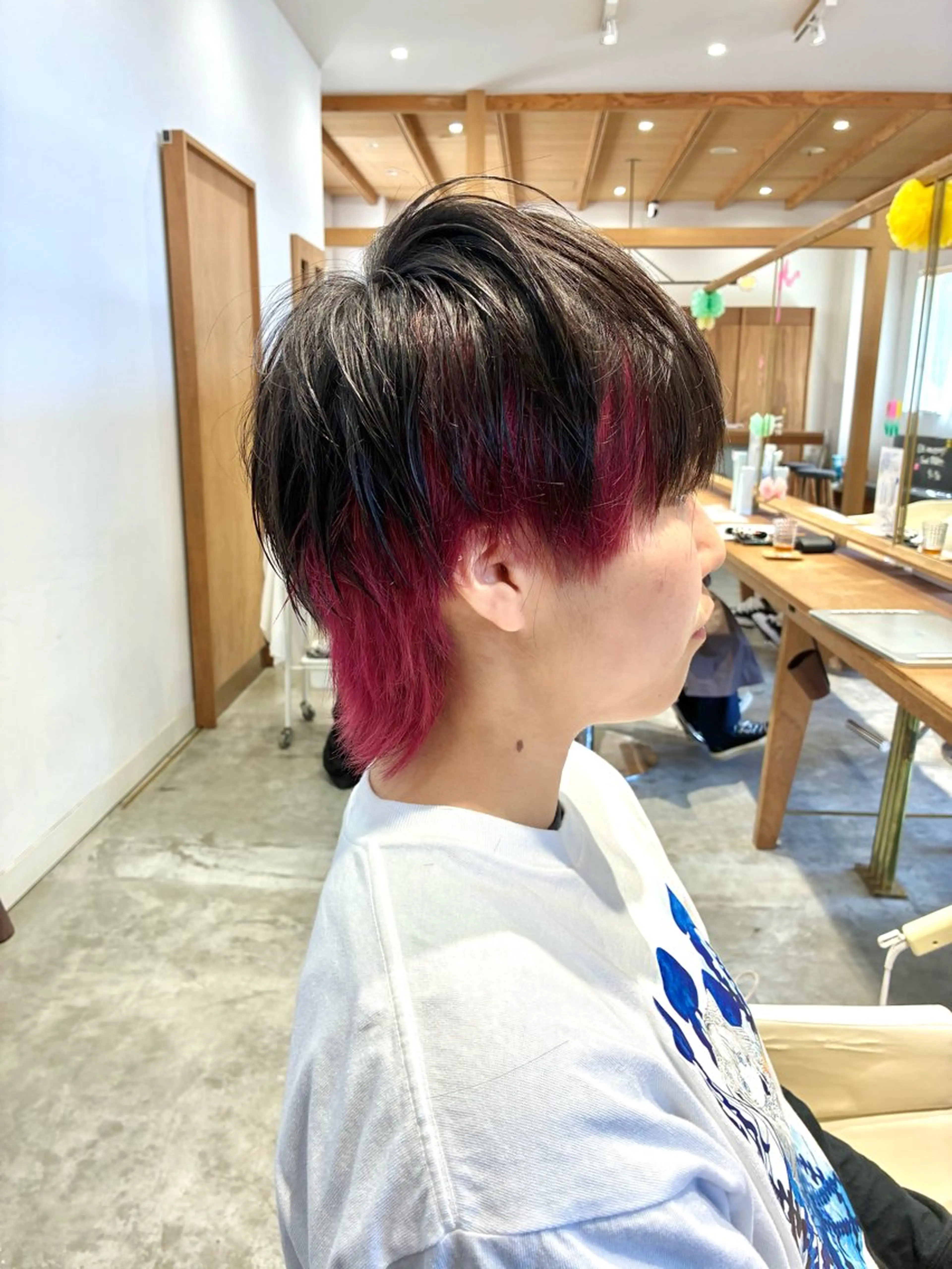 ショート カラー メンズ フェードカット メンズインナーカラー メンズパーマ スパイキーショート メンズウルフカット カット ヘアカラー 佐藤 悠生 メンズパーマ.カットのヘアスタイル