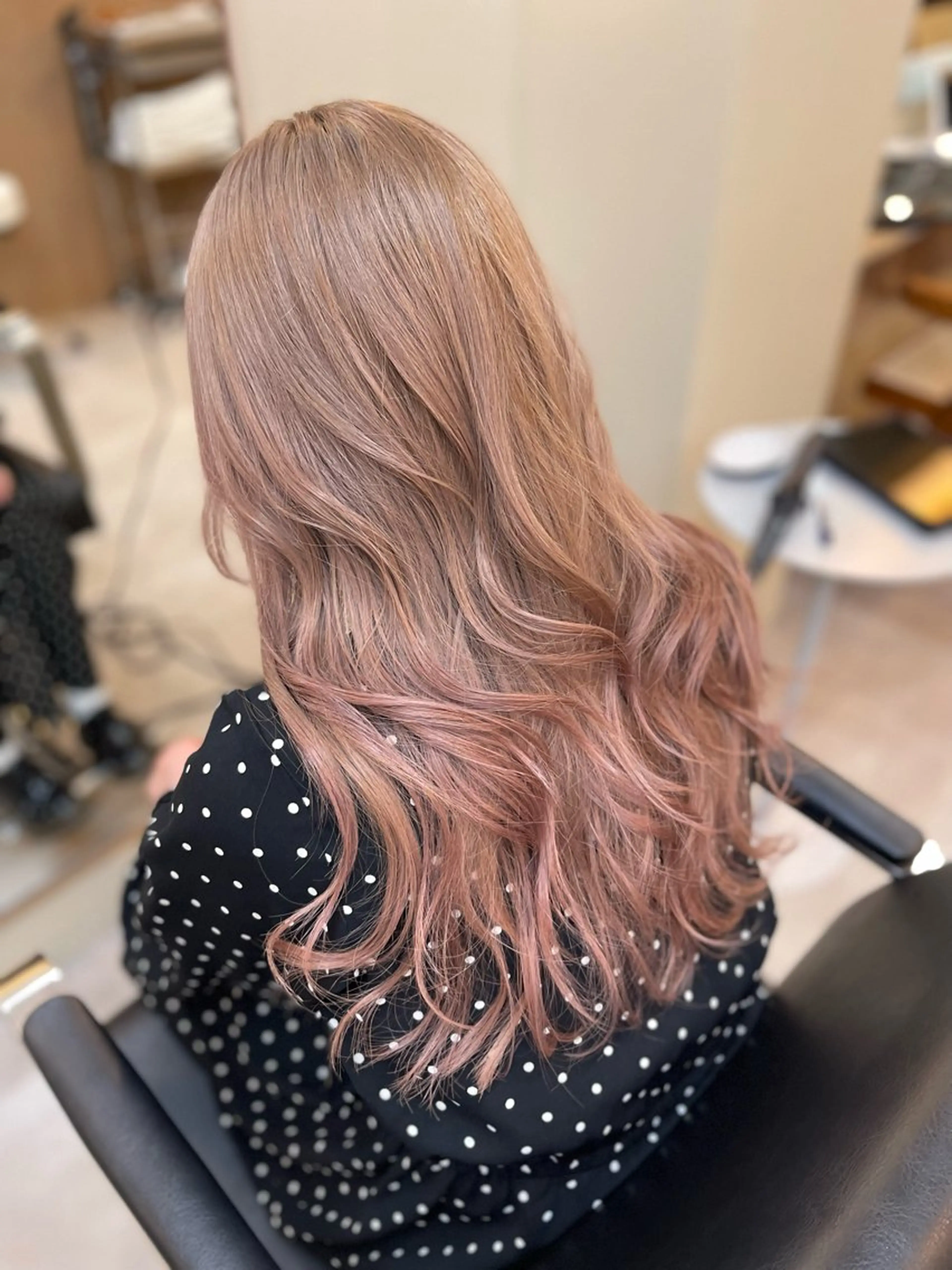 ロング カラー 透明感カラー ハイトーンカラー 髪質改善 中野 佑麻のヘアスタイル