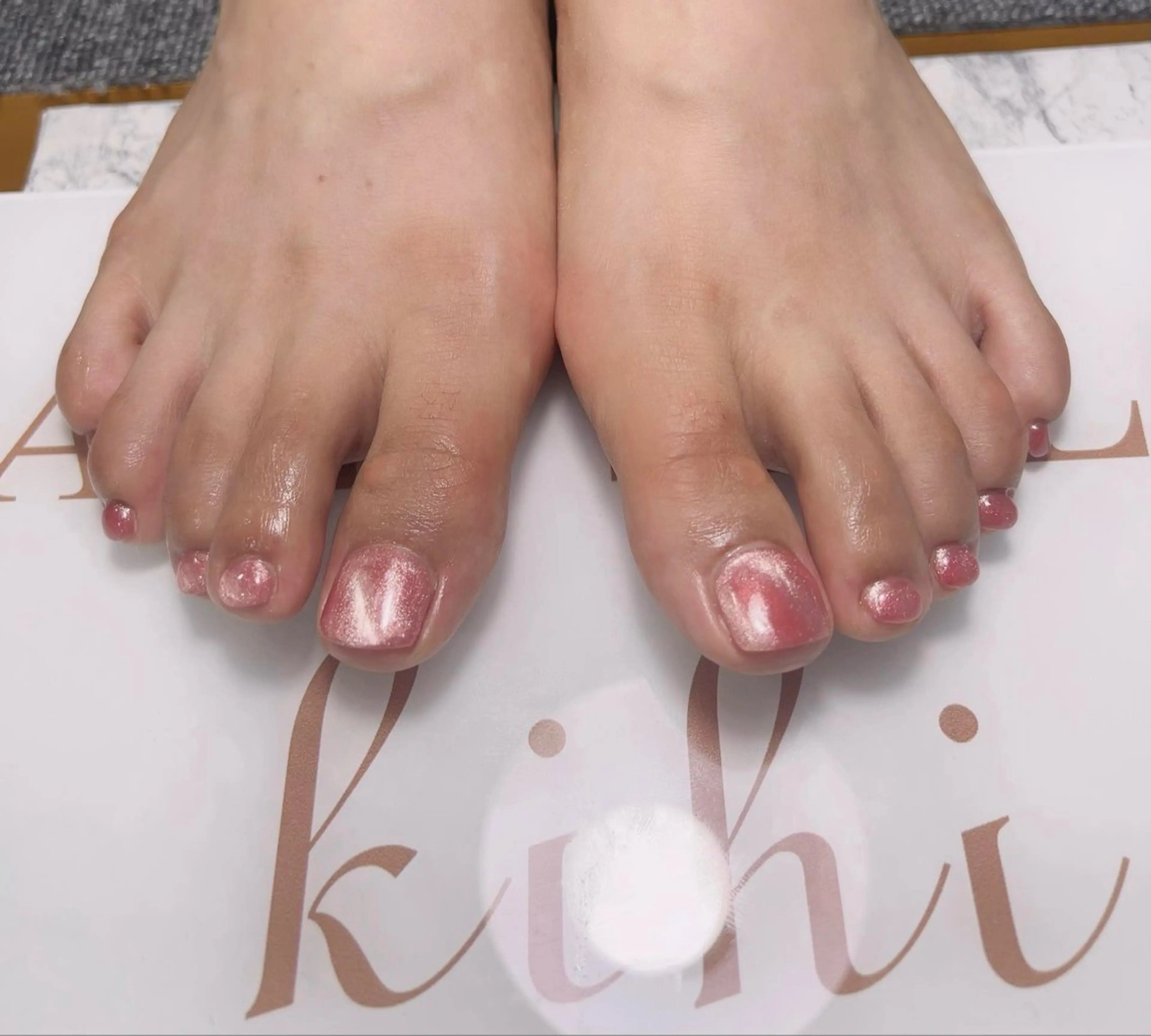 ネイル アートネイル フレンチネイル ジェルネイル グラデーション 韓国ネイル フットネイル さくら💮💮 【オフ無料】のネイルデザイン