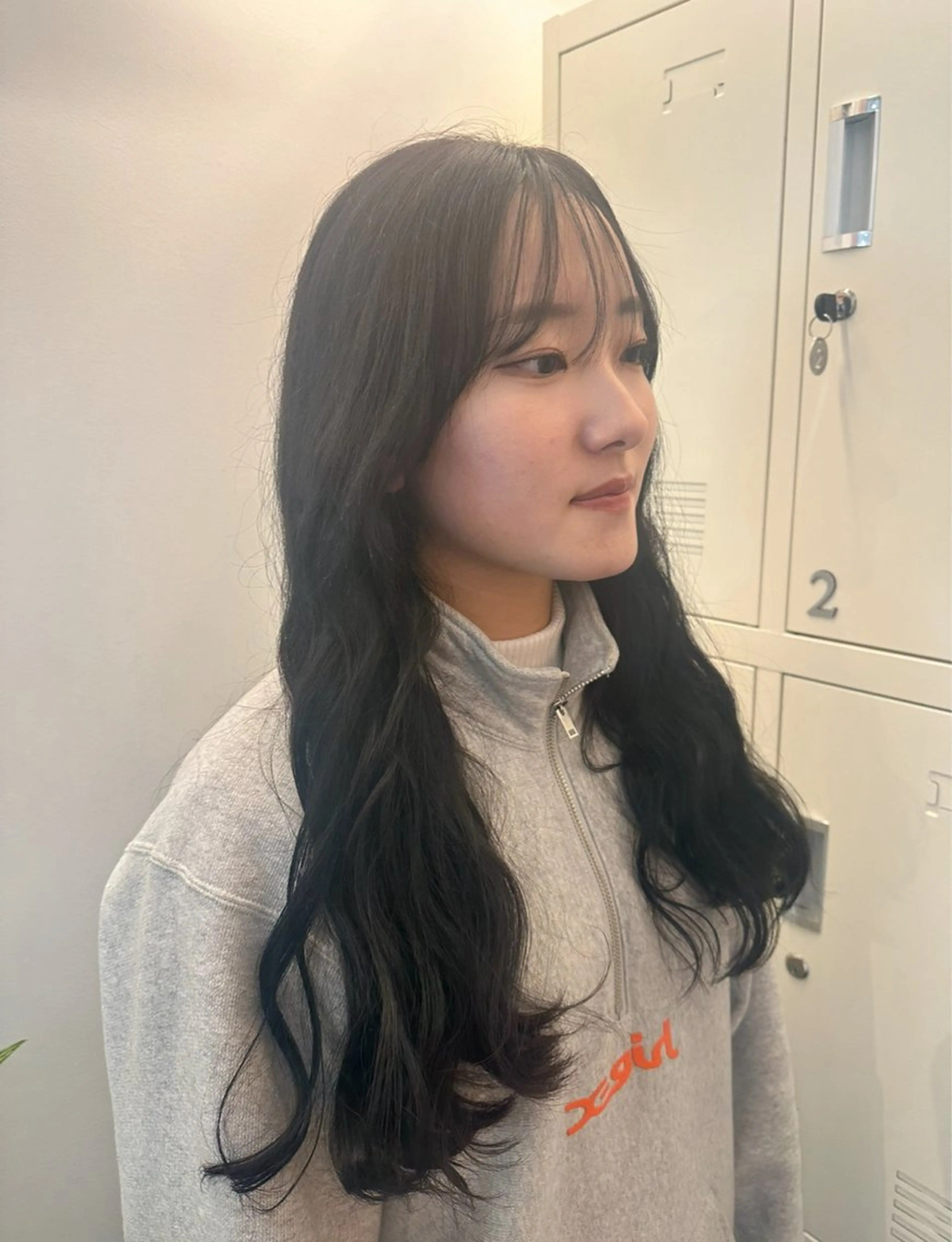 ロング オノ アイラのヘアスタイル