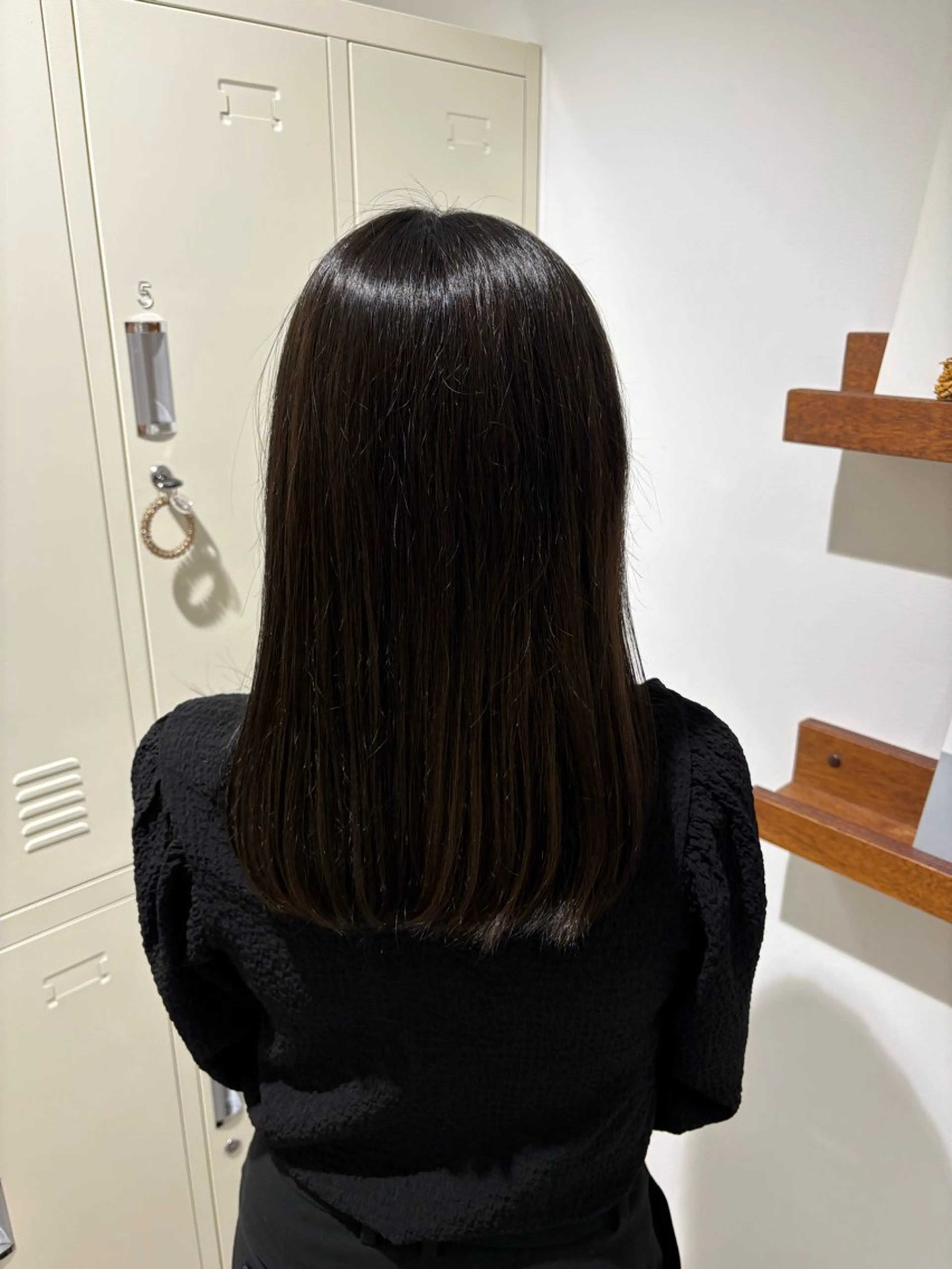 カラー 藤波 愛佳のヘアスタイル