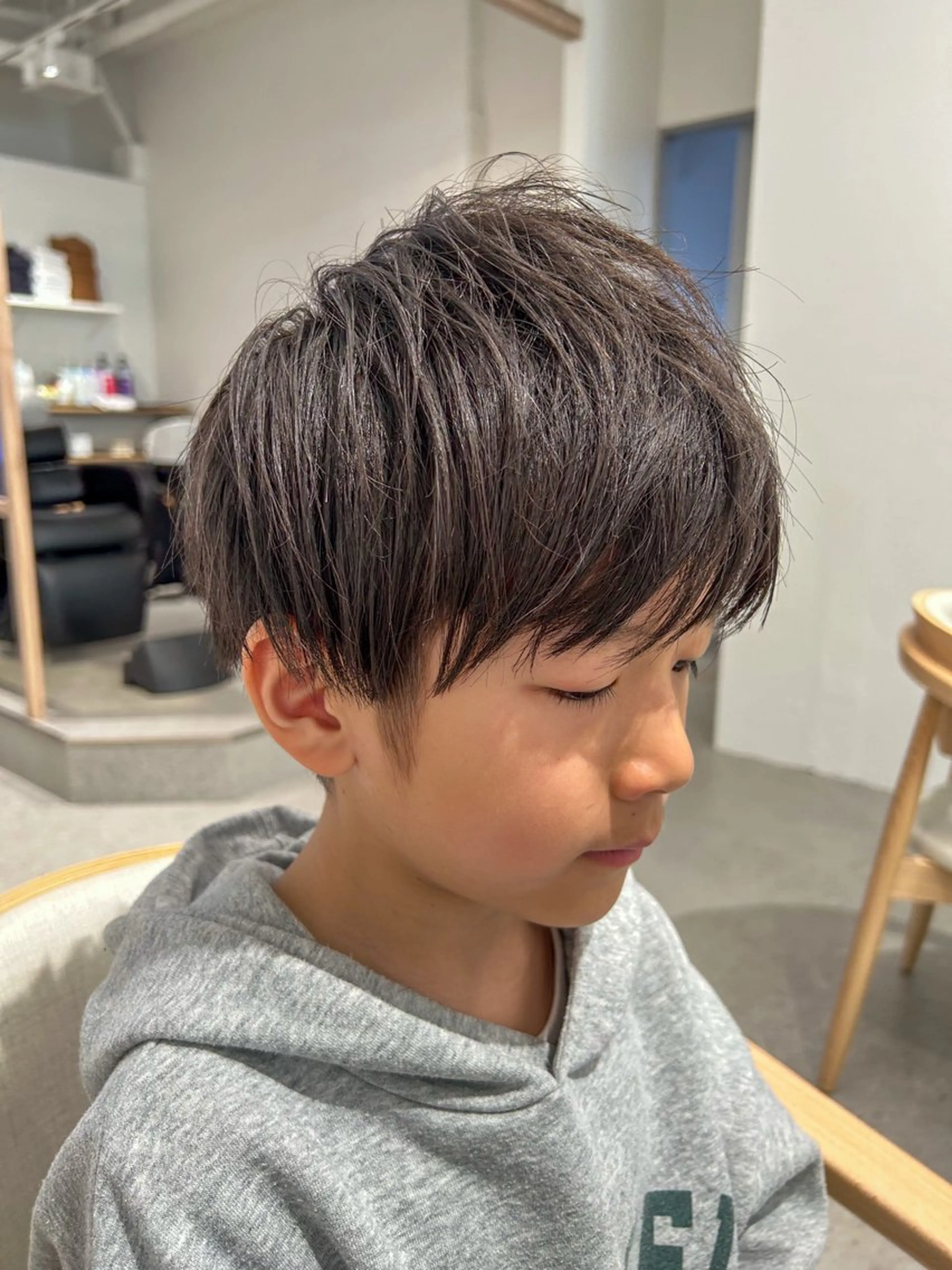 ショート sara中谷 哲のヘアスタイル
