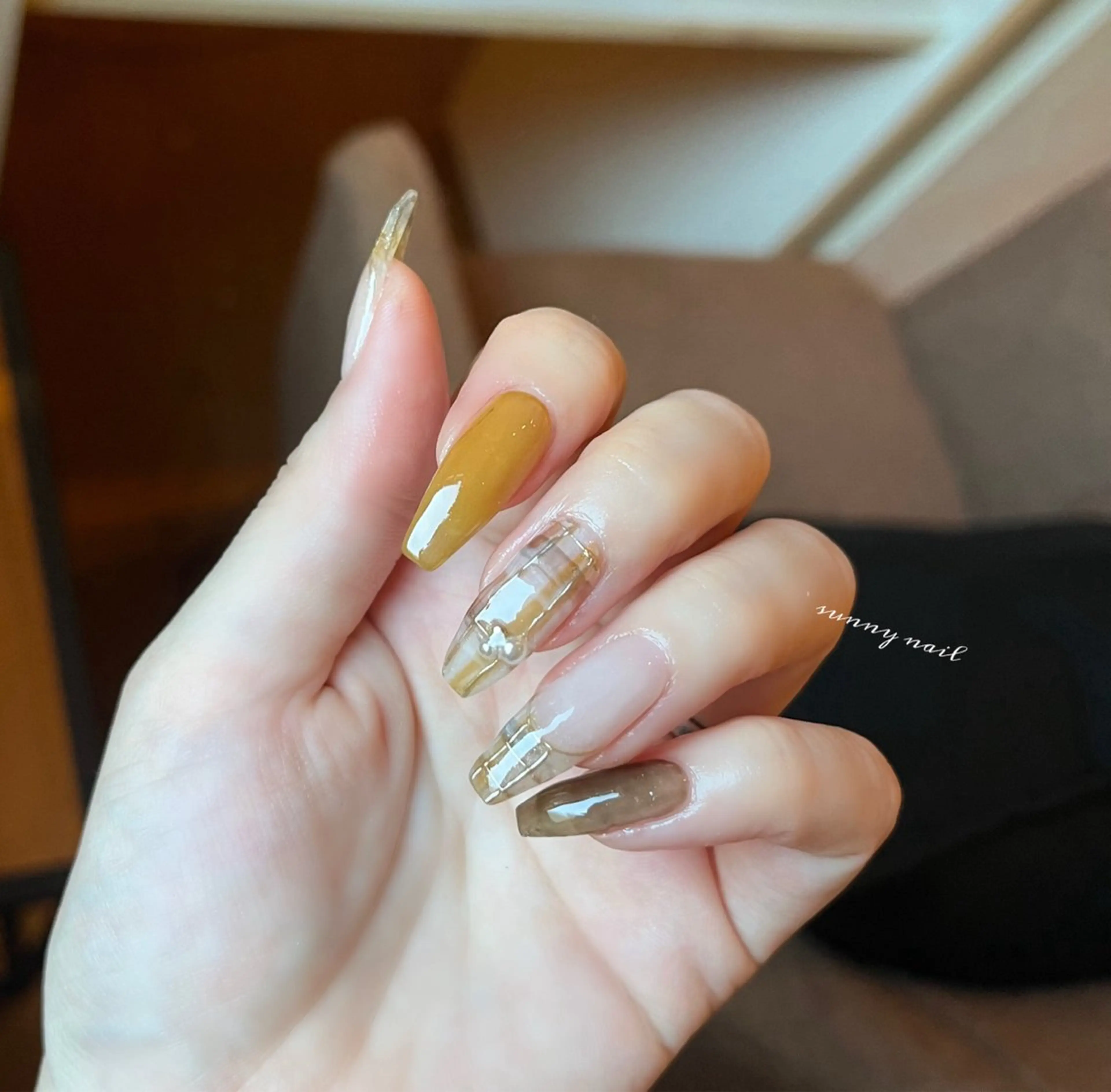 ネイル ブラウン ジェルネイル ミラーネイル オレンジ パラジェル sunny nailのネイルデザイン