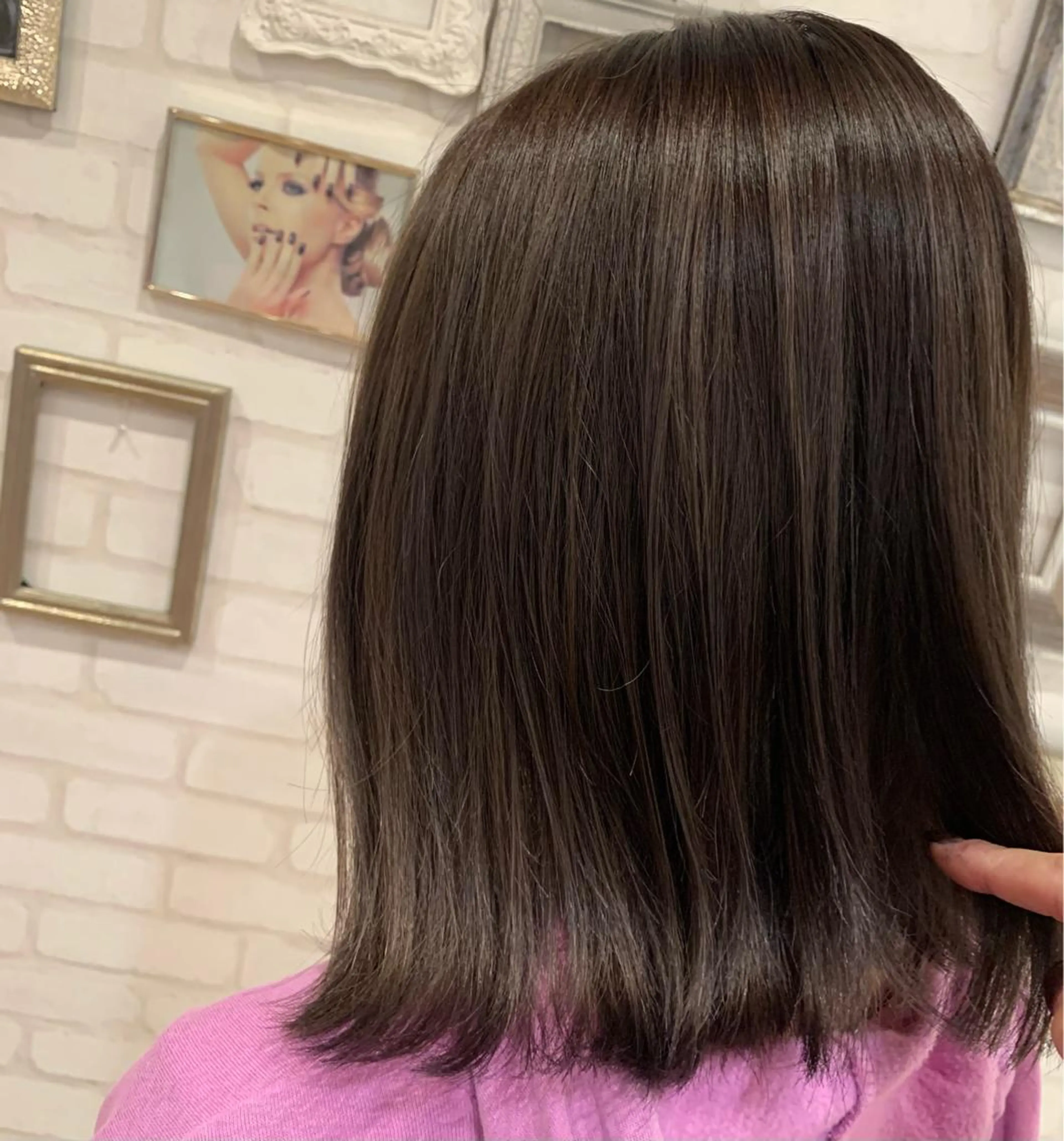 ミディアム カラー ブリーチ 透明感カラー グレージュ ハイライトカラー ハイライト Gain Nanamiのエステ・リラクイメージ