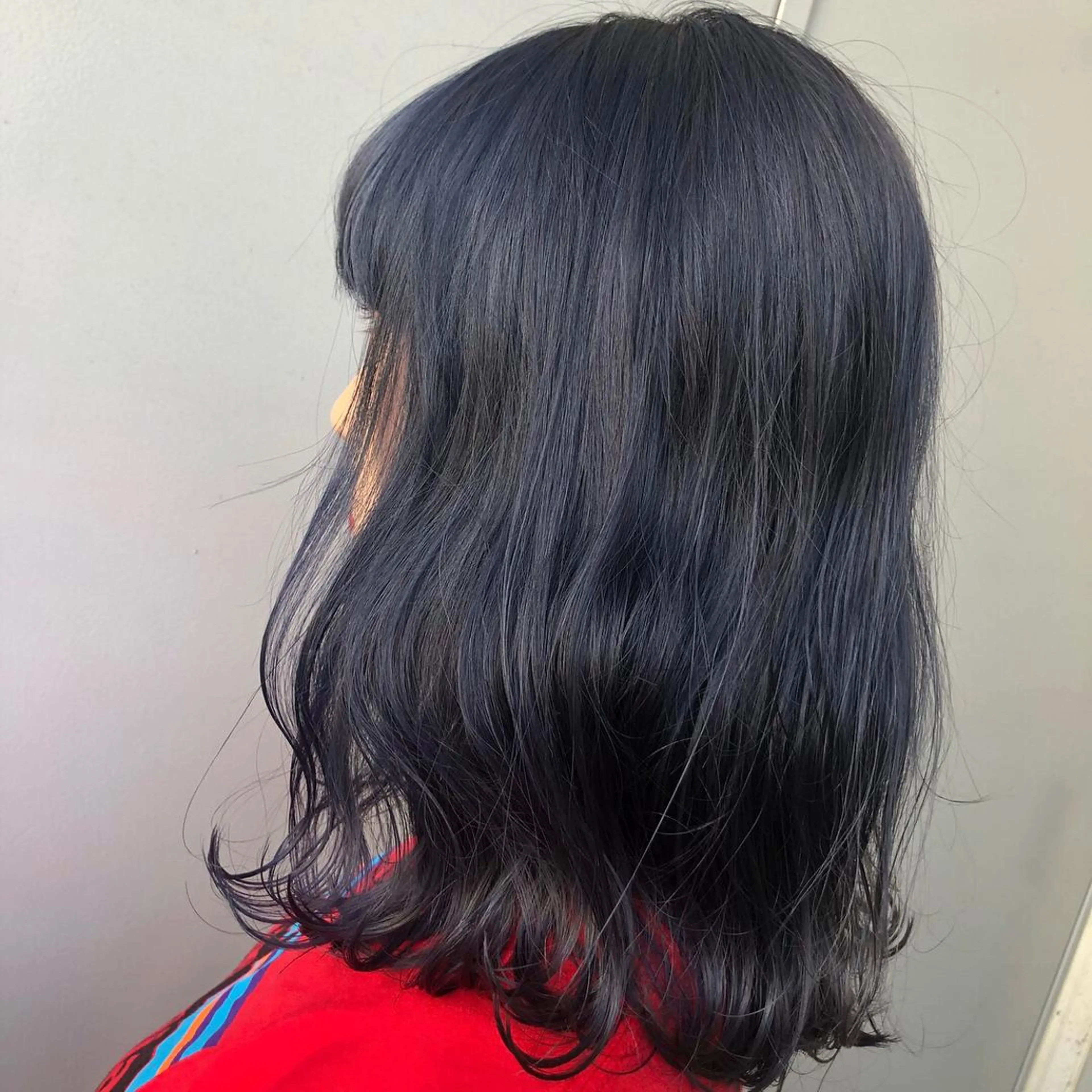 ミディアム カラー ヘアアレンジ ネイビーカラー 美髪矯正/透明感カラ ー🫧YUUKI🫧のヘアスタイル