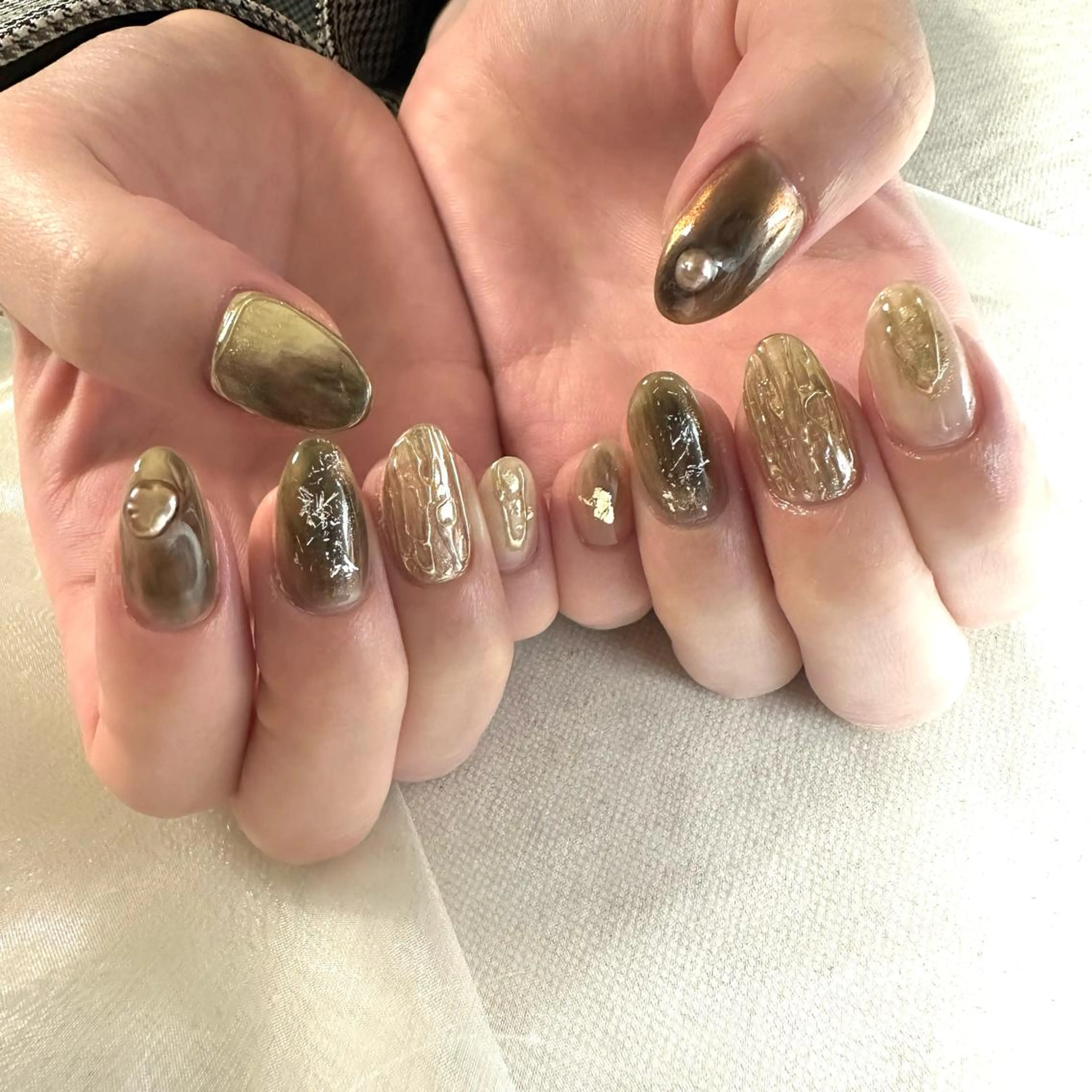 ネイル ハンドネイル 里見 麗のネイルデザイン