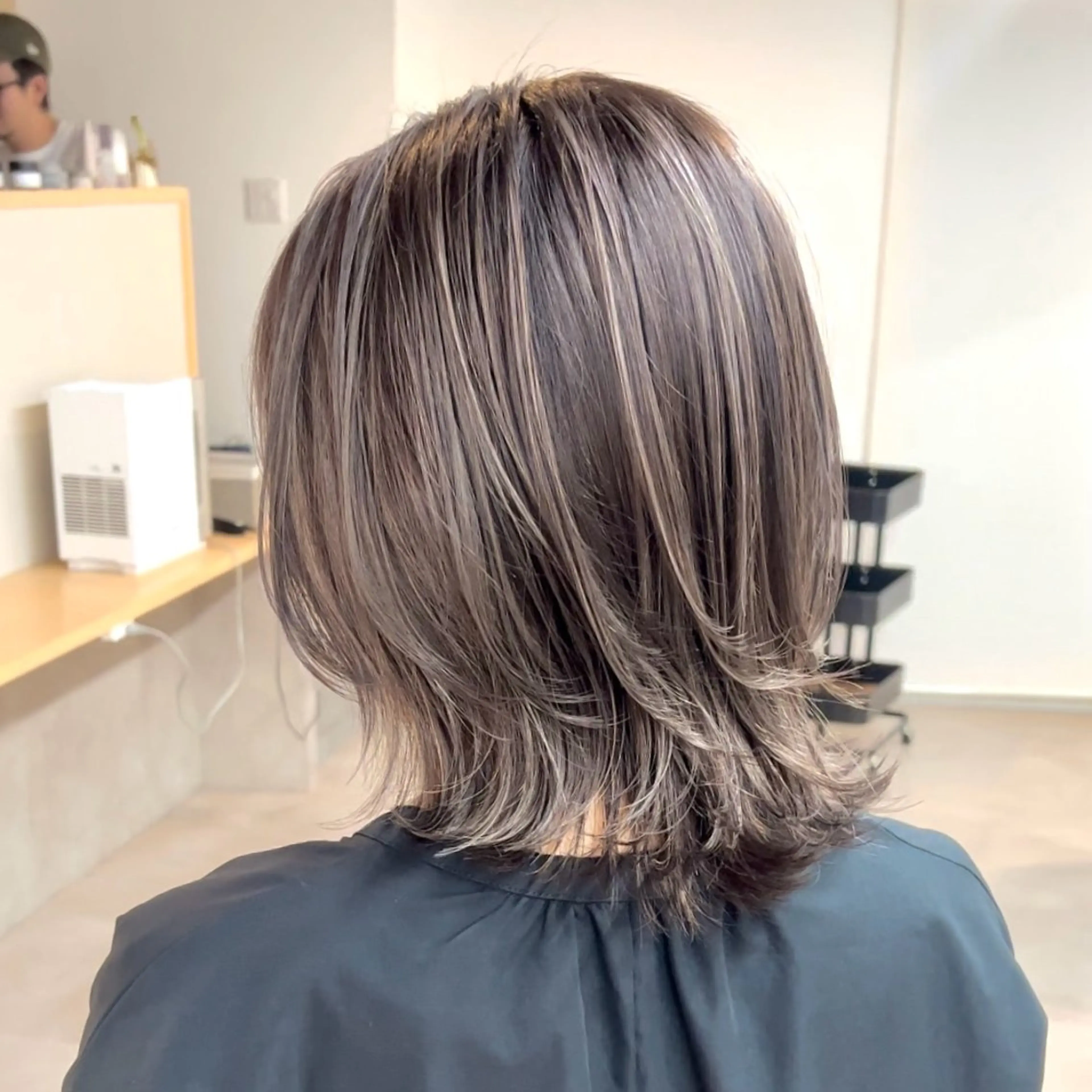 白髪ぼかしハイライトor白髪染めはがしの写真