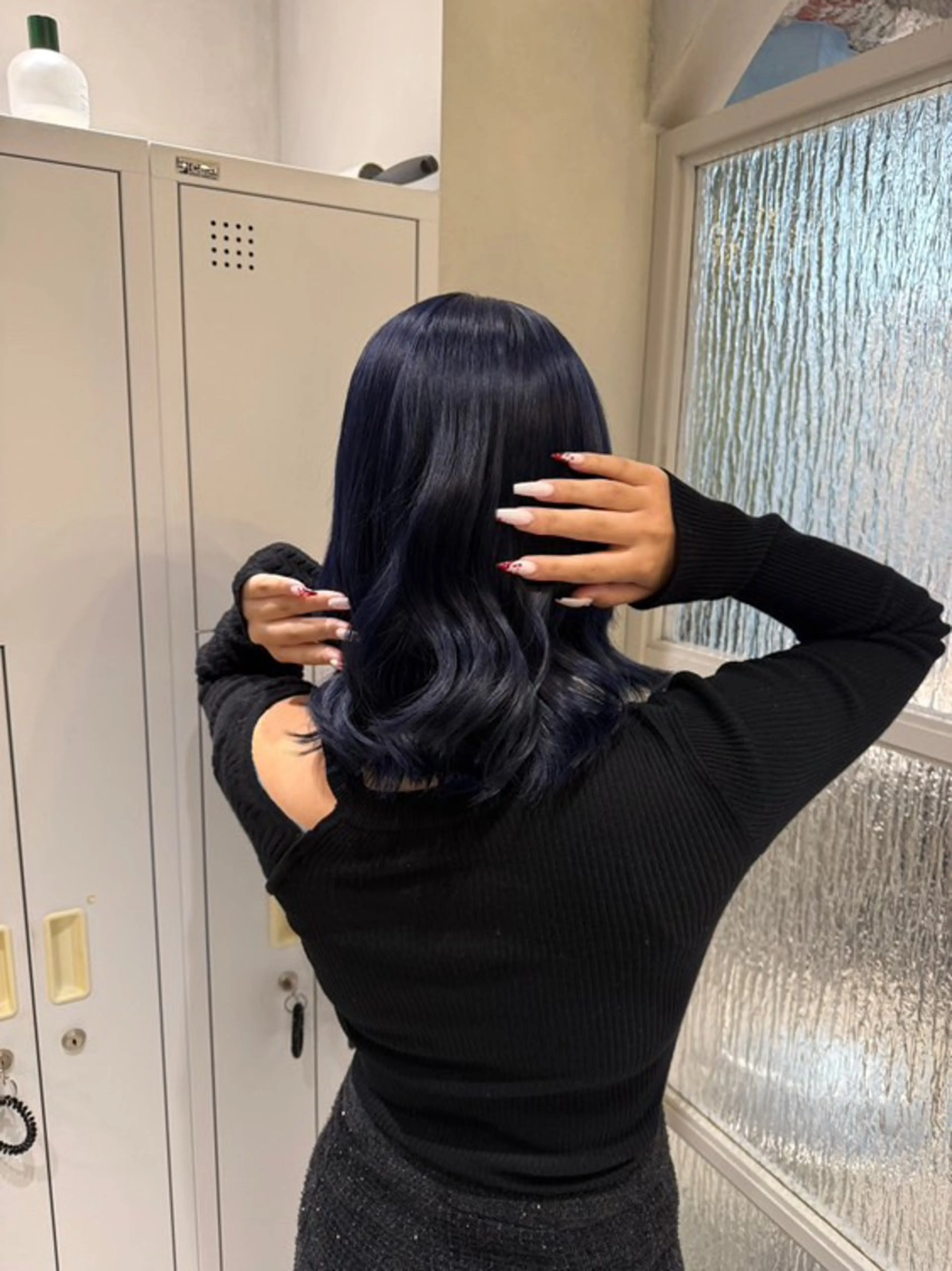 ロング カラー アッシュ ベージュカラー ブリーチ ブルーカラー 透明感カラー ヘアカラー ハイトーン/ブリーチ 💙みずき💙のヘアスタイル