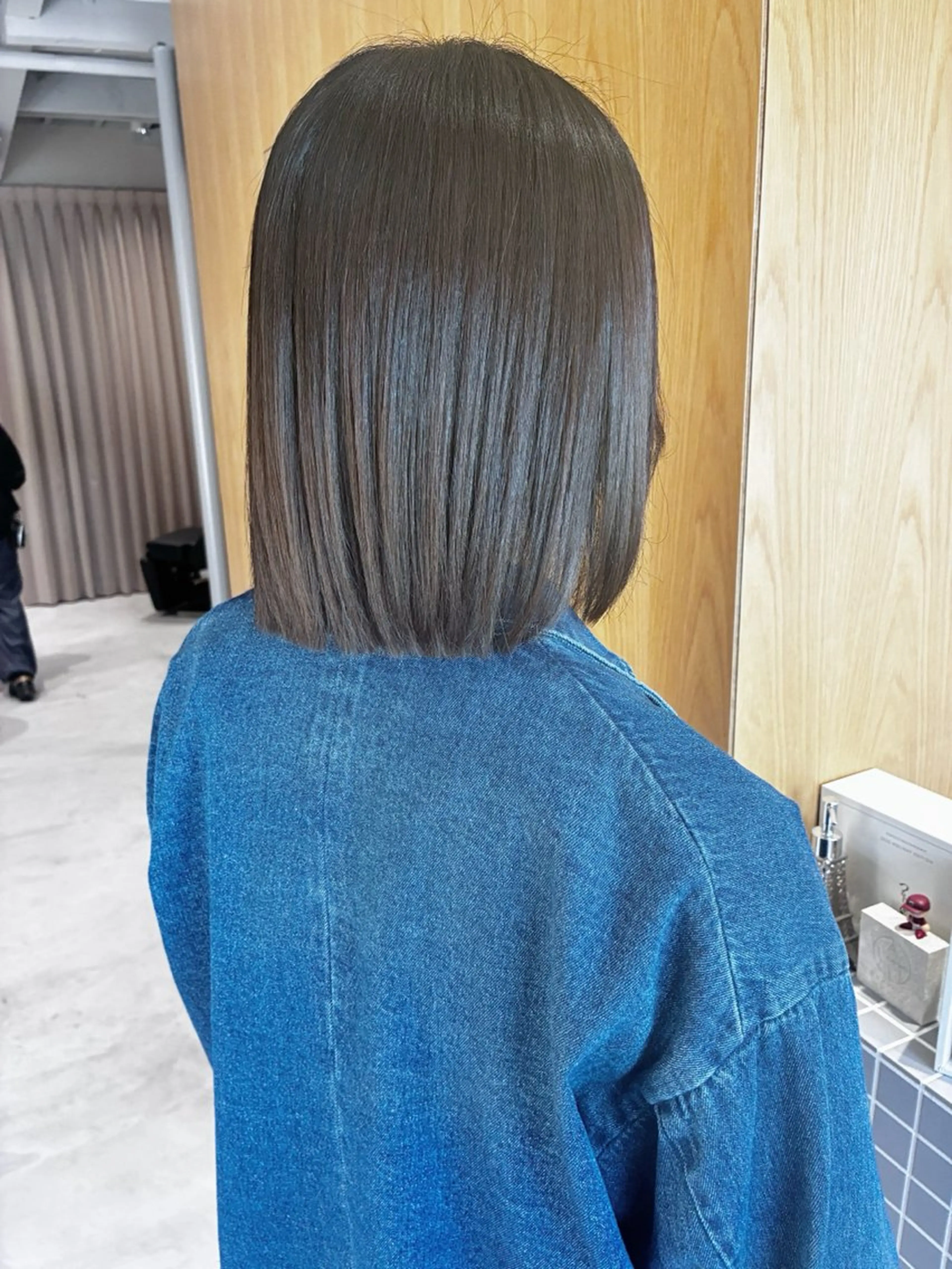 ミディアム カラー ヘアカラー 榎本 亜衣のヘアスタイル
