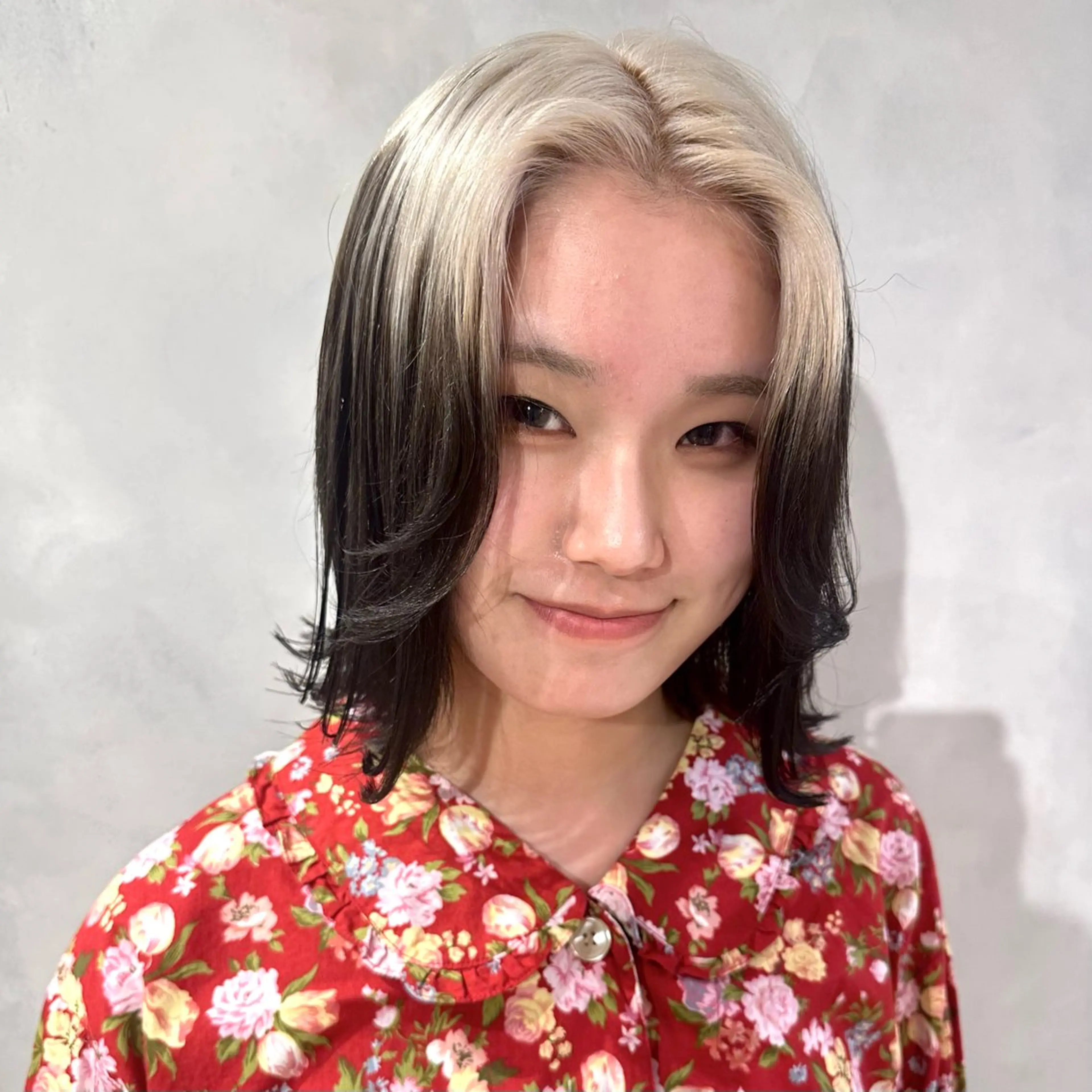 ミディアム カラー カット ヘアカラー トリートメント デザインカラー/パー マ🦖外岡咲希🦖のヘアスタイル