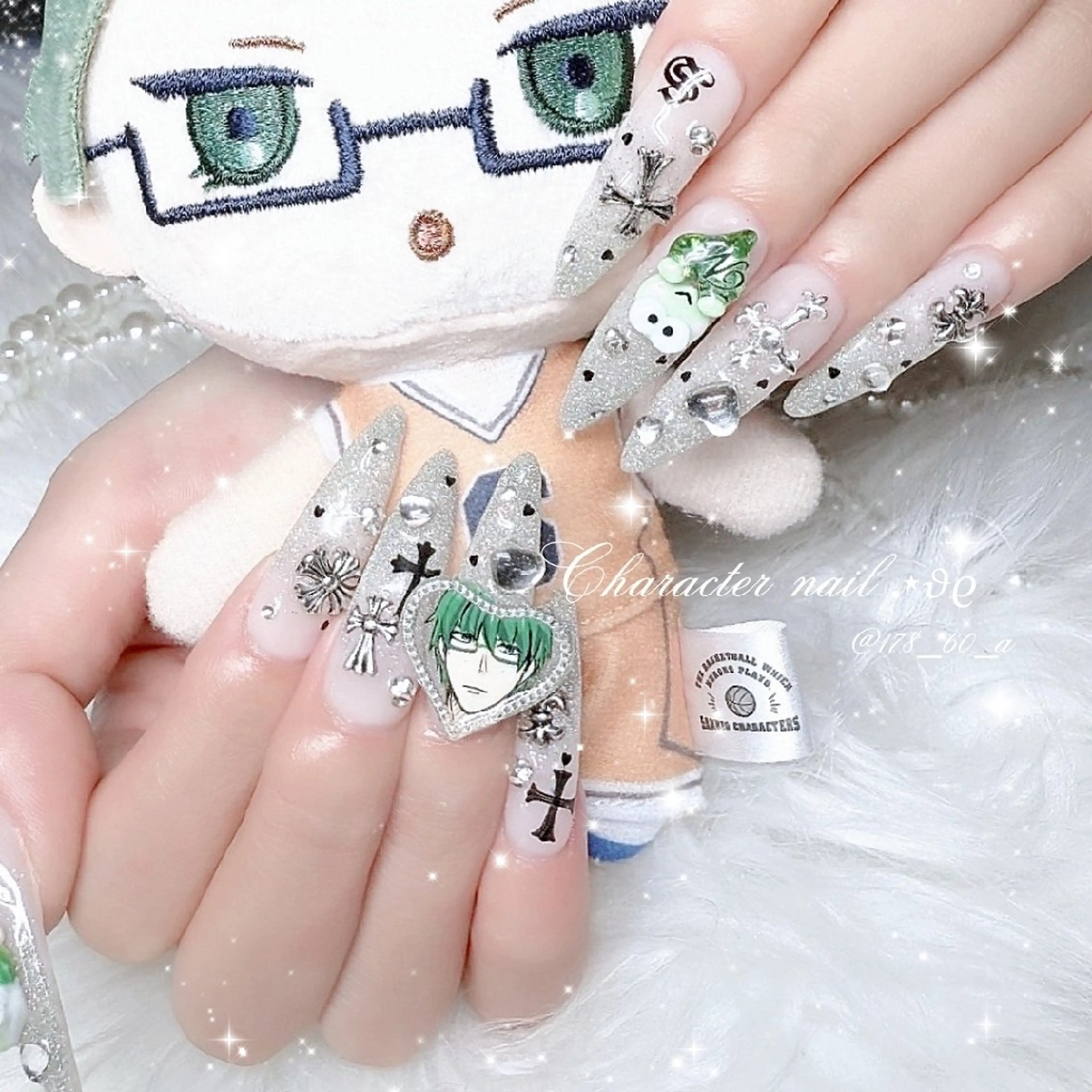 ネイル グラデーション グリーン ハート ラメ(グリッター) ラメグラデーション ハンドネイル HAPPINAS🎀  れん🖤痛ネイルのネイルデザイン