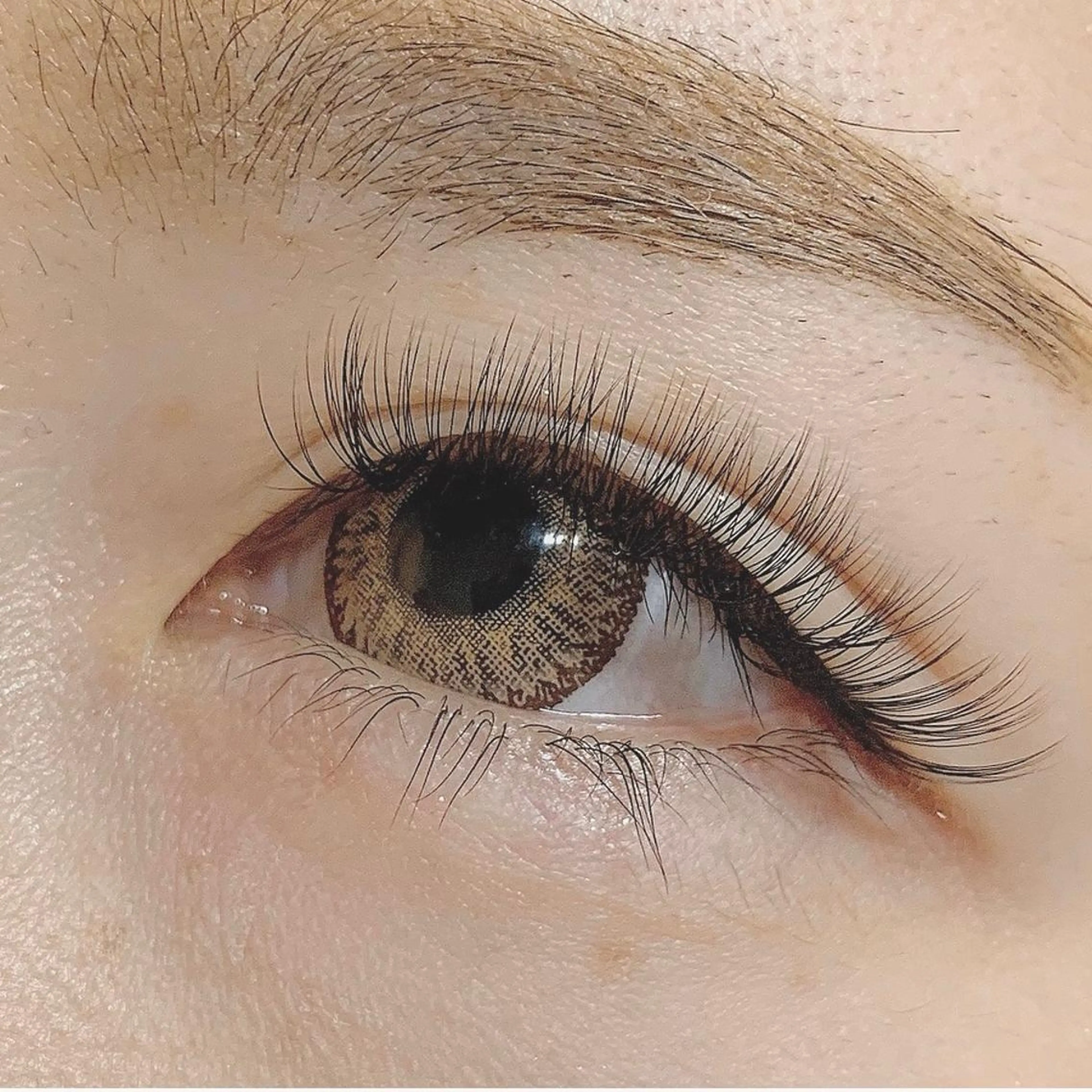 マツエク・マツパ ボリュームラッシュ lucolu Rikaのマツエク・マツパデザイン