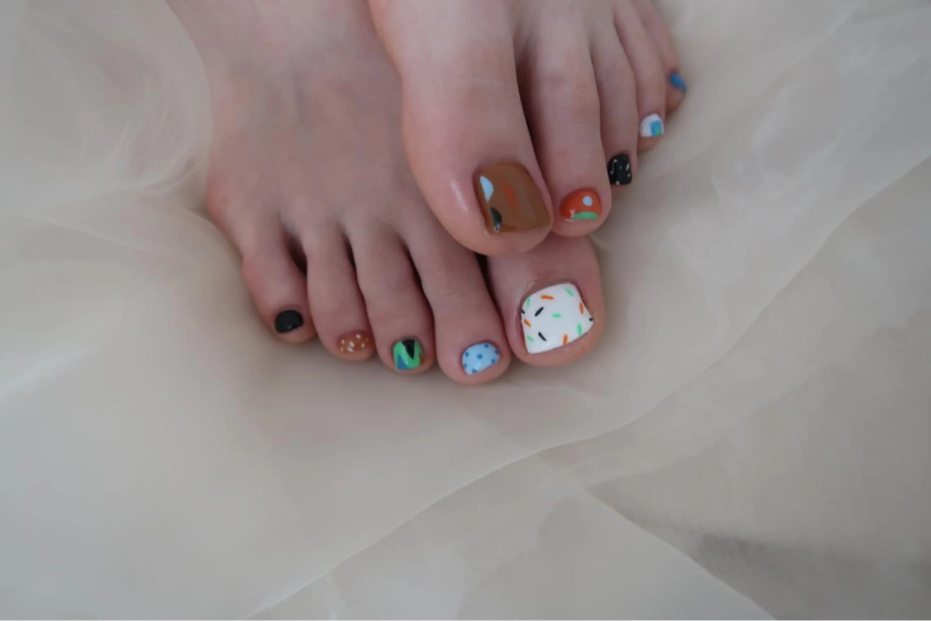 ネイル フットネイル atelier Reylaのネイルデザイン