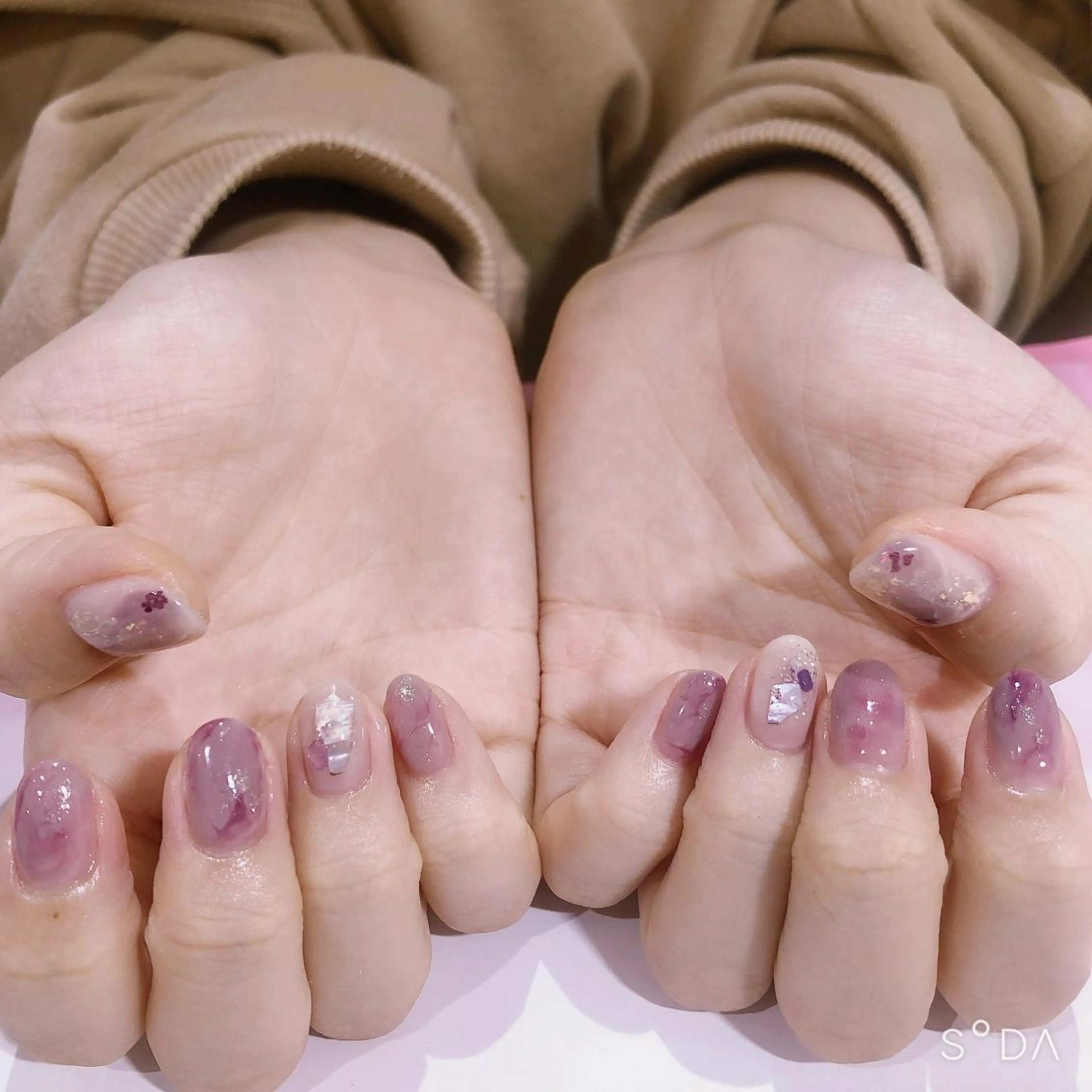 ネイル ニュアンスネイル ハンドネイル 吉野✨ ネイルデザイナー✨のネイルデザイン