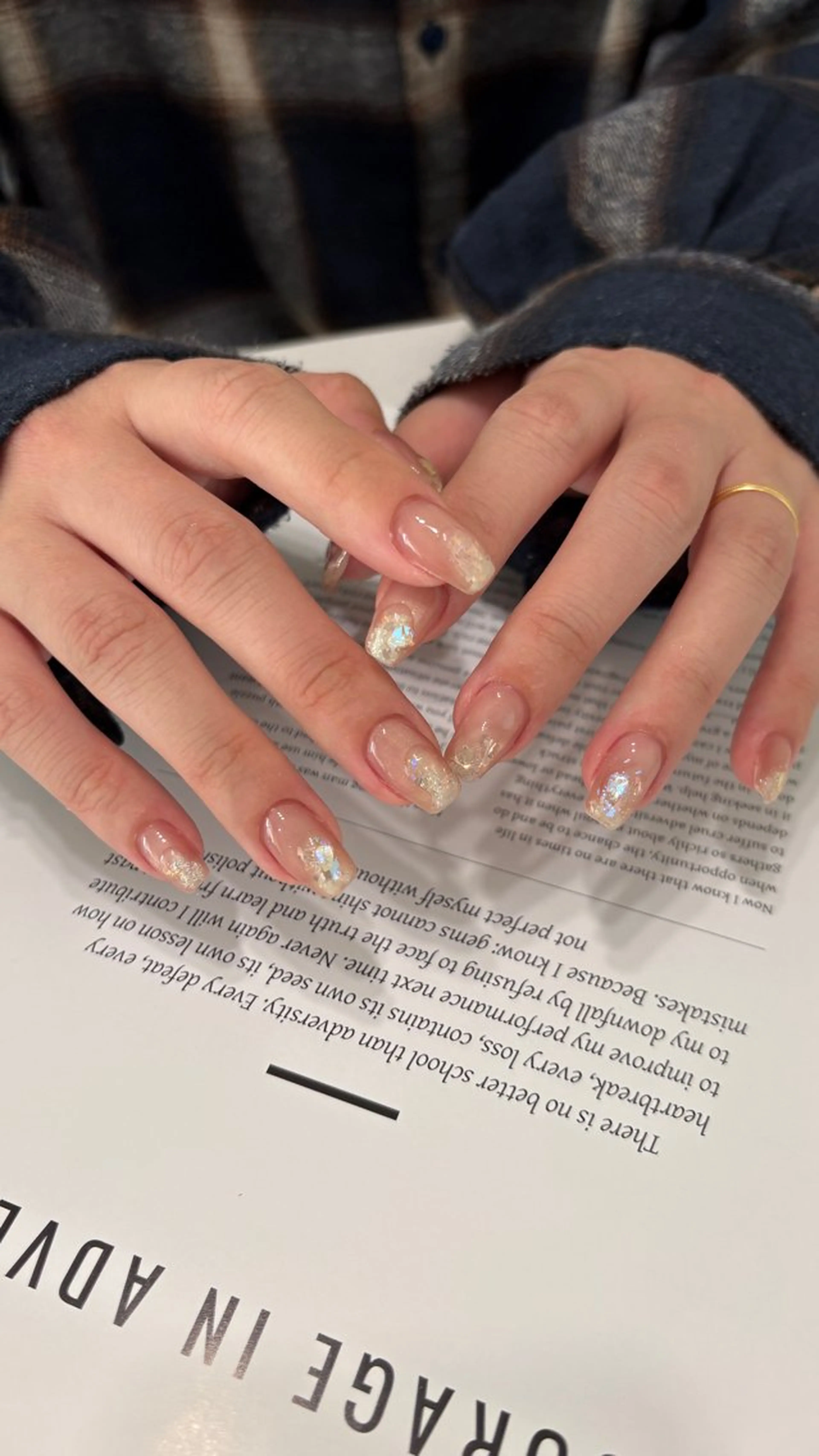 ネイル オーロラネイル ハンドネイル nail salon Cyaanのネイルデザイン