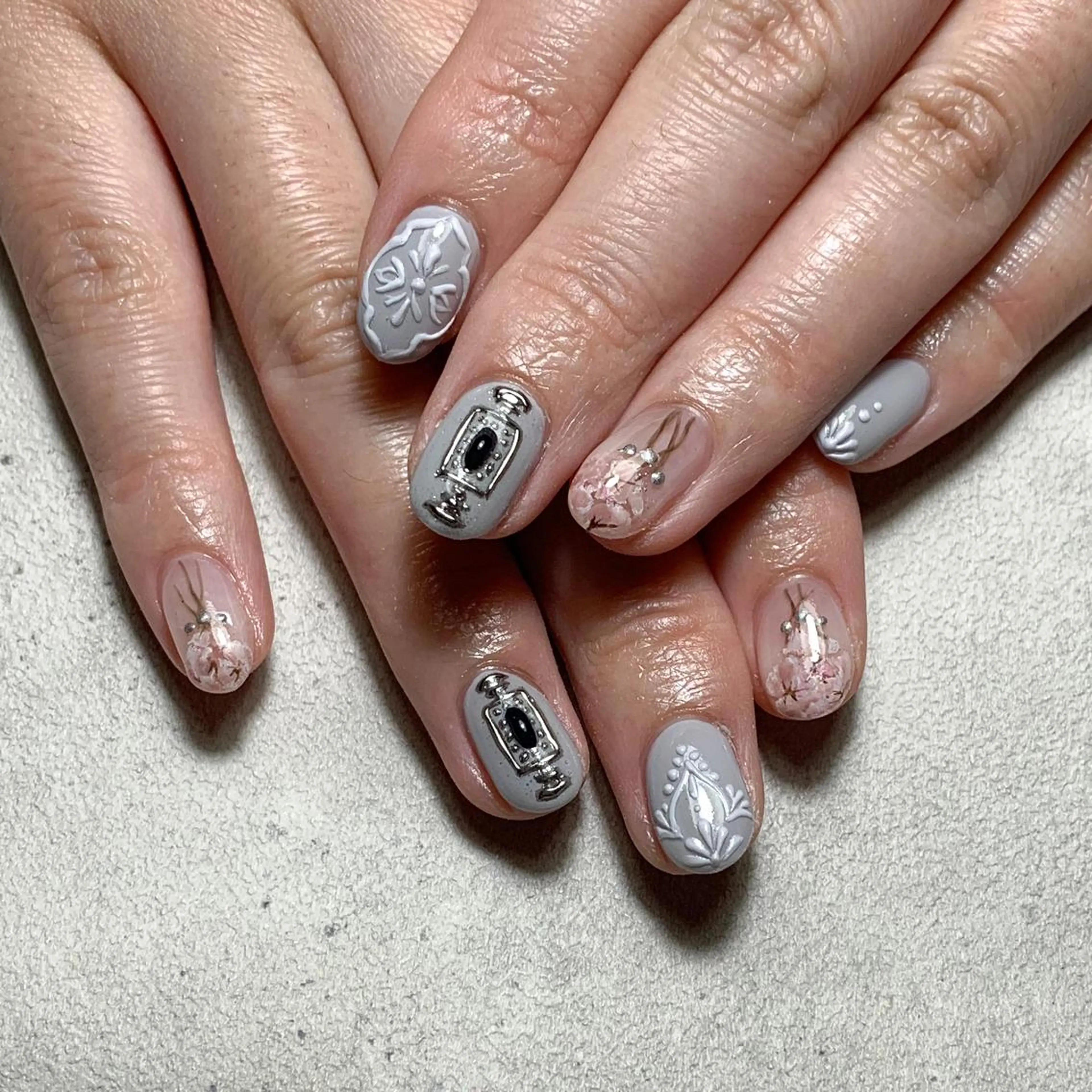 ネイル FIORITURA aiのネイルデザイン