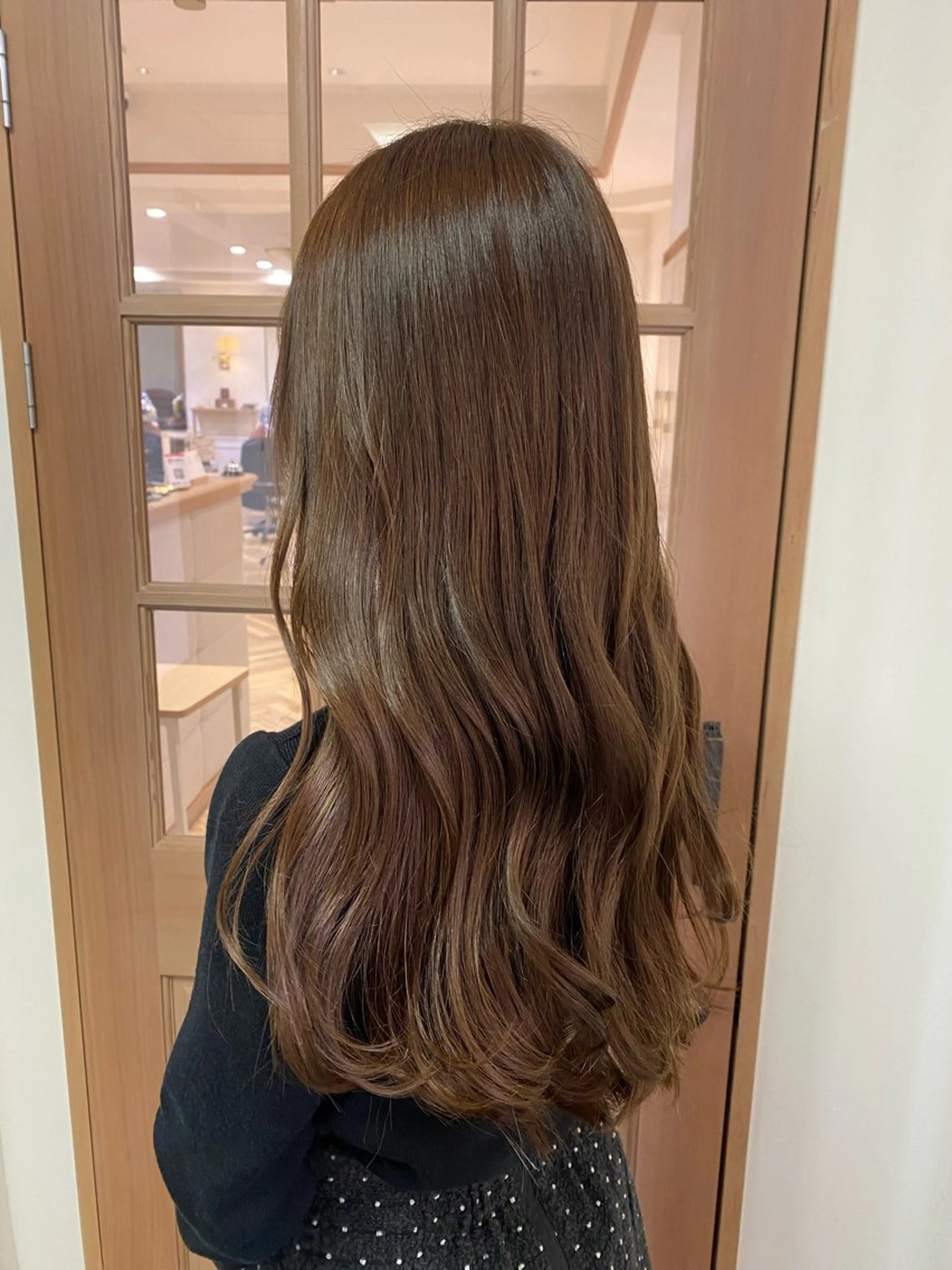 ロング カット ヘアカラー 原 朱莉のヘアスタイル