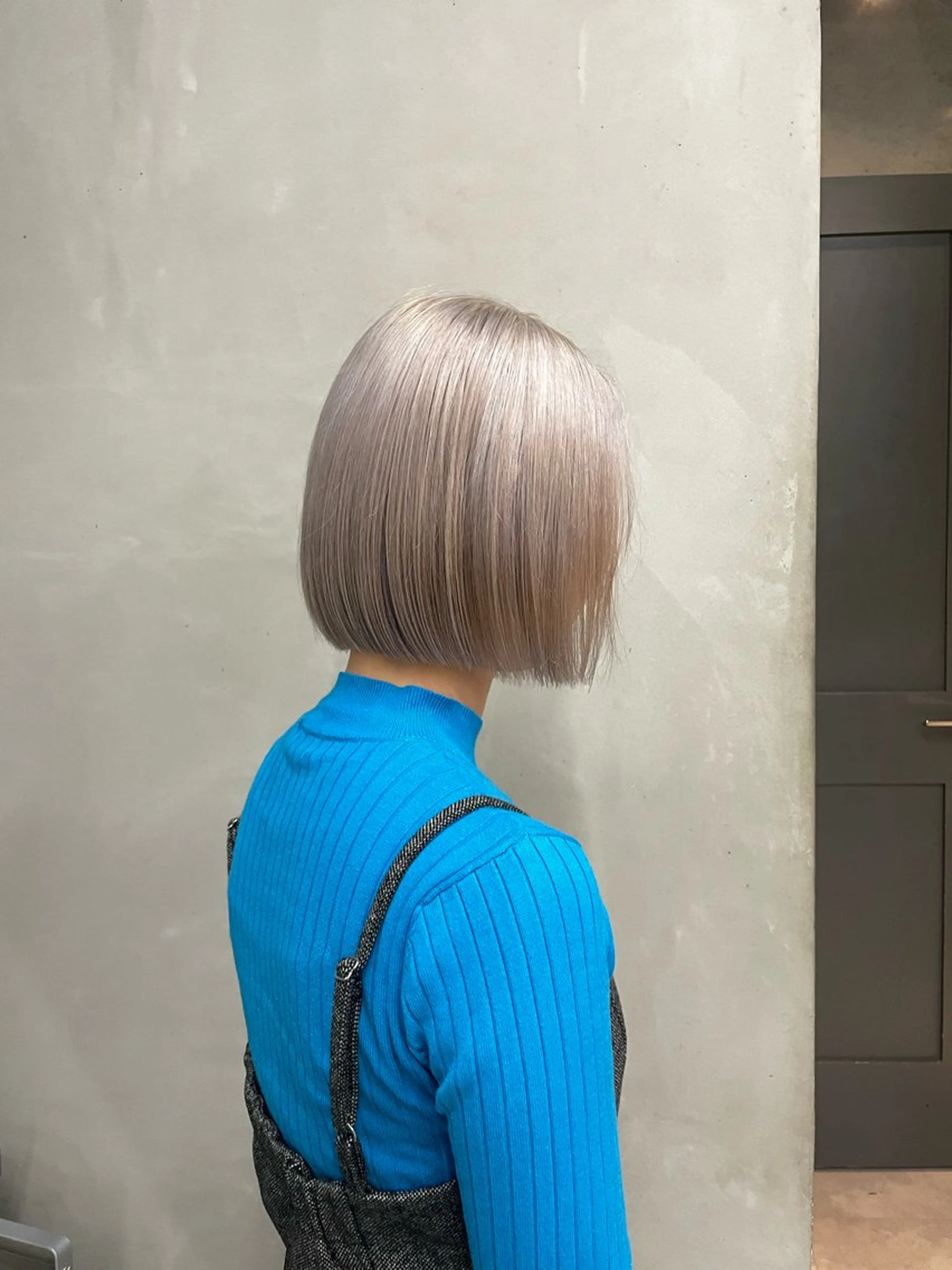 ミディアム カット ヘアカラー トリートメント 佐伯 和佳のヘアスタイル