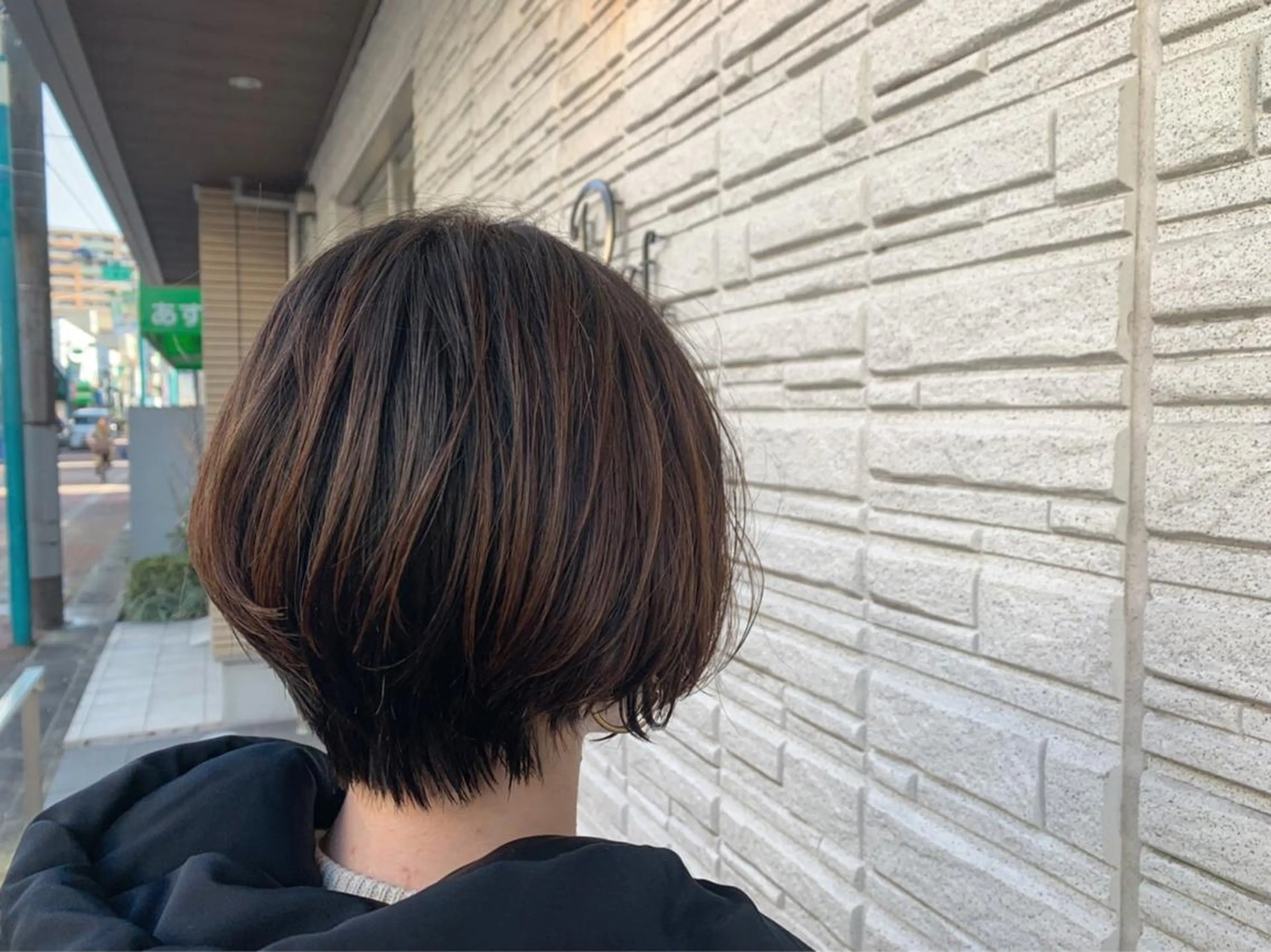 ショート 暖色カラー🍊 ボブ🌿顔周りcutのヘアスタイル