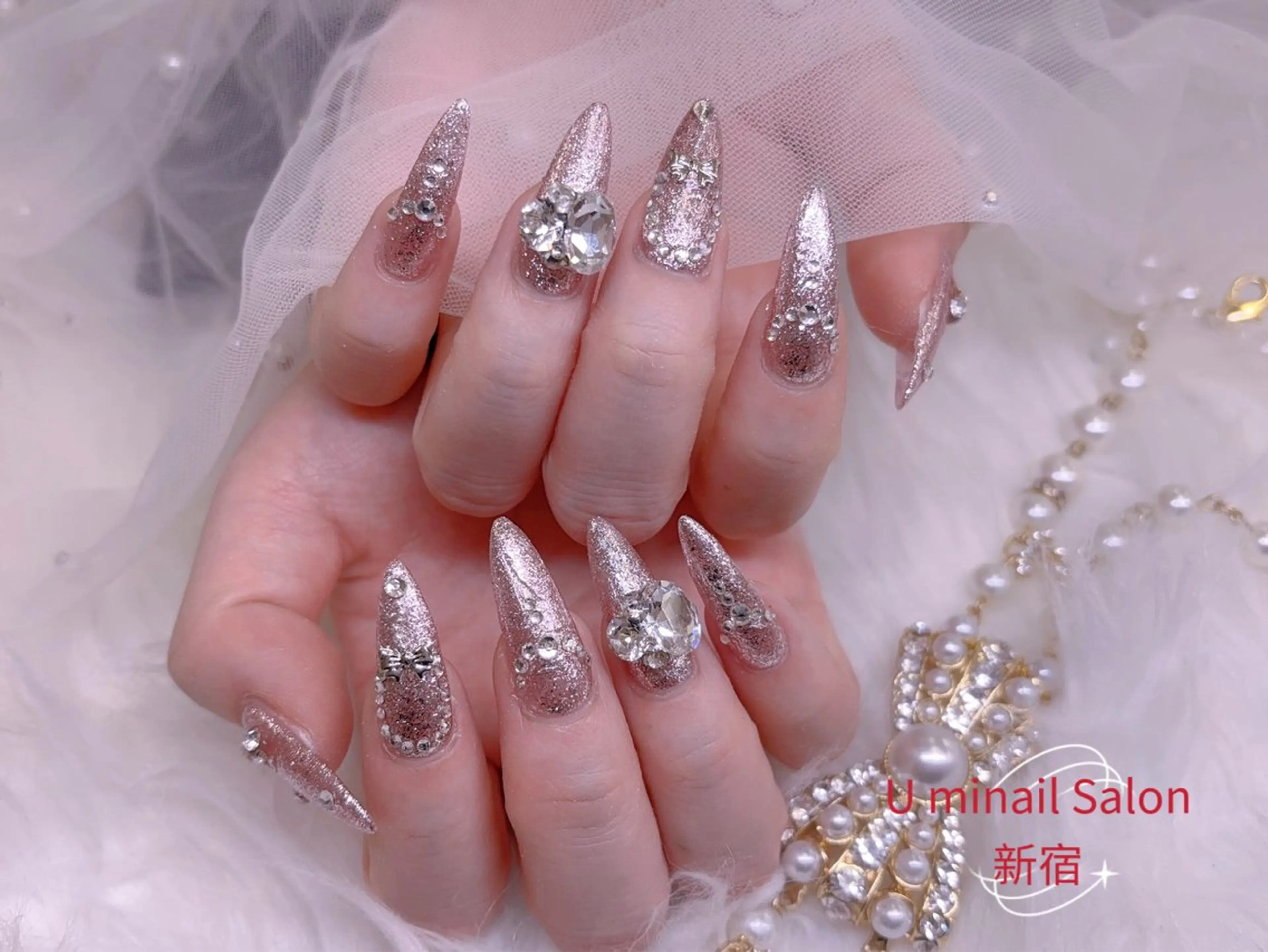 ネイル UMI ネイルサロン新宿🎀のネイルデザイン