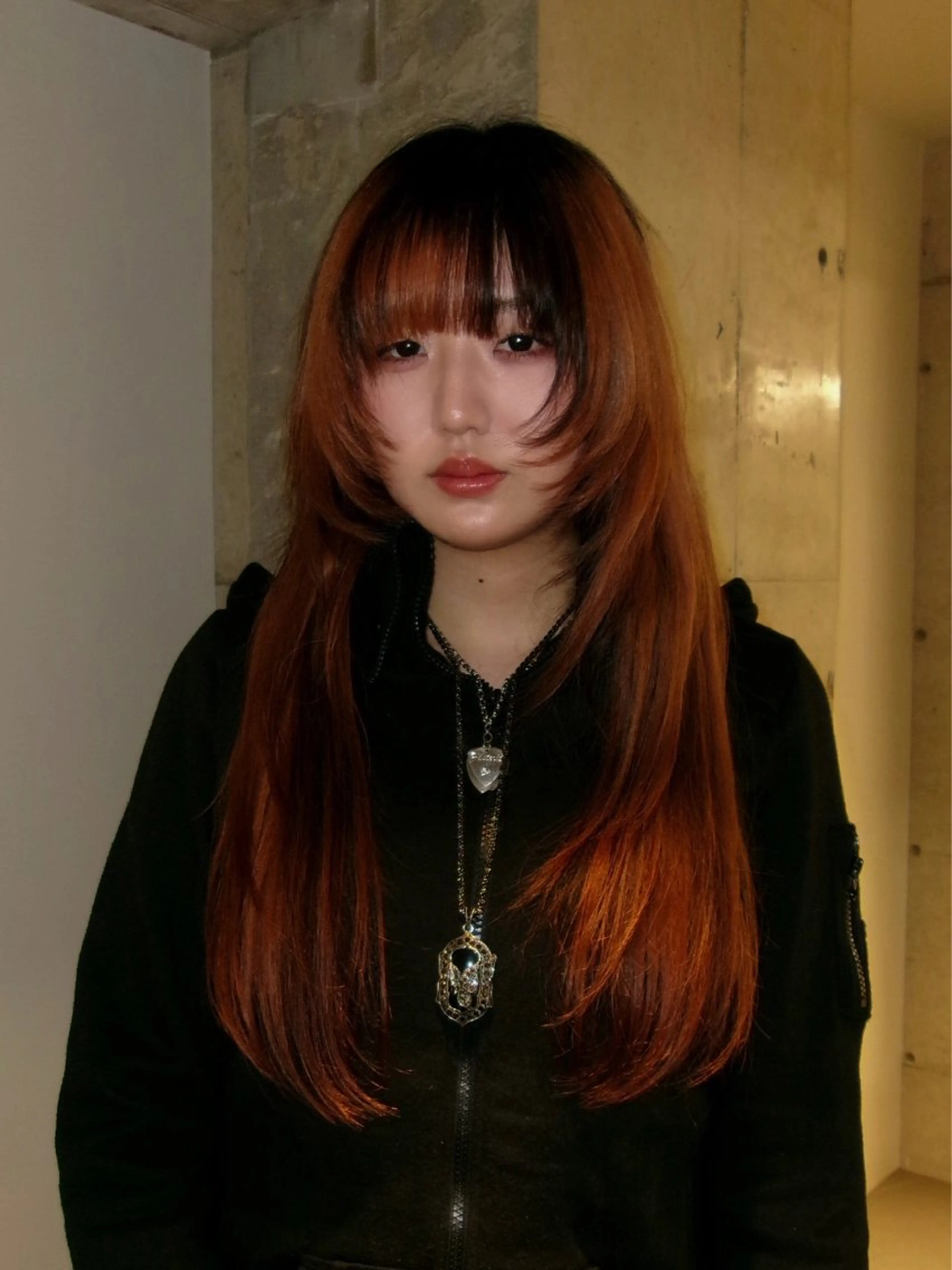 ロング カラー MIES ミナリのヘアスタイル