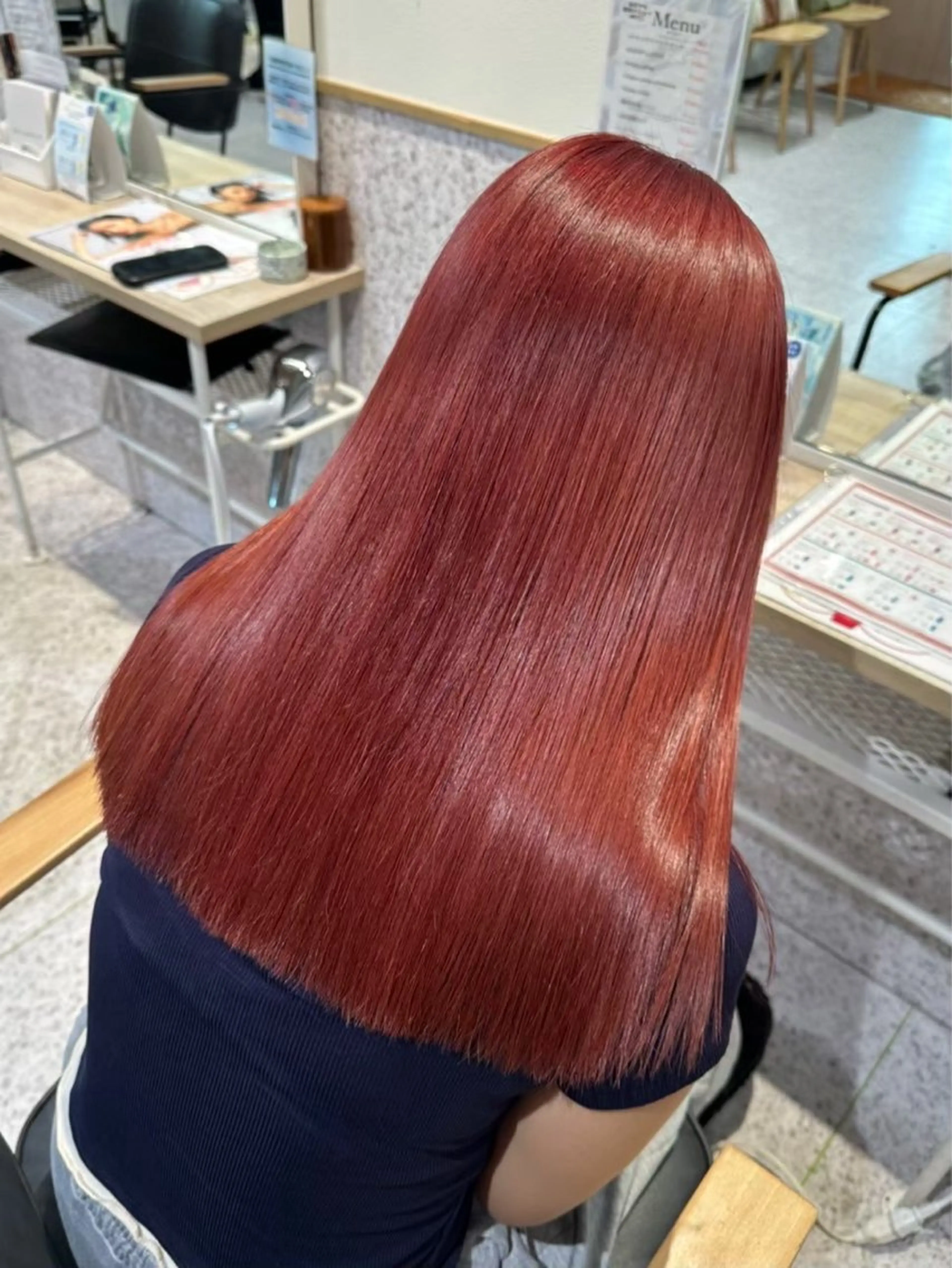 カラー ダブルカラー イヤリングカラー ハイライトカラー ハイトーンカラー インナーカラー ヘアカラー 関谷 勇気のヘアスタイル