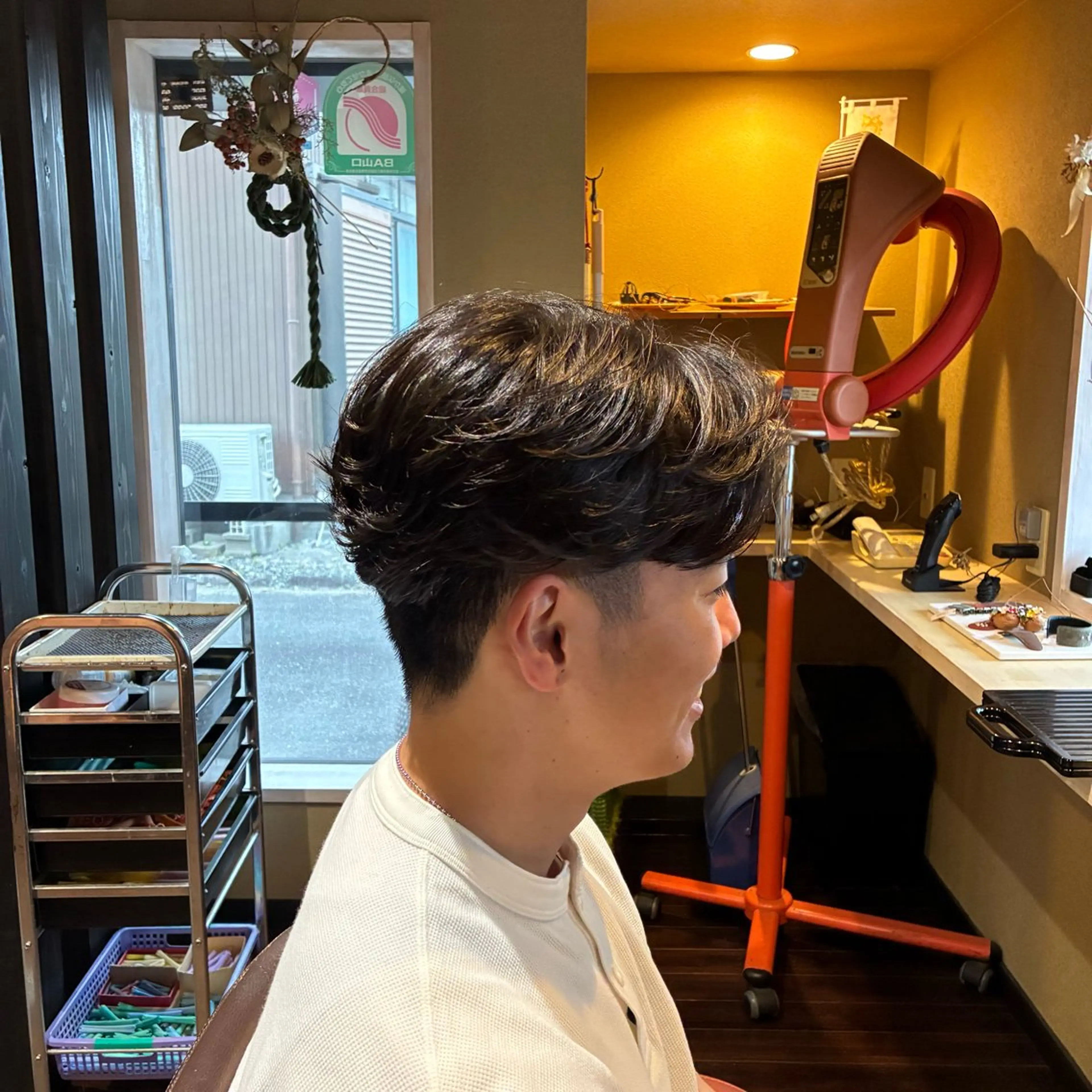 メンズ フェザーパーマ メンズパーマ パーマ 梅田 花音のヘアスタイル
