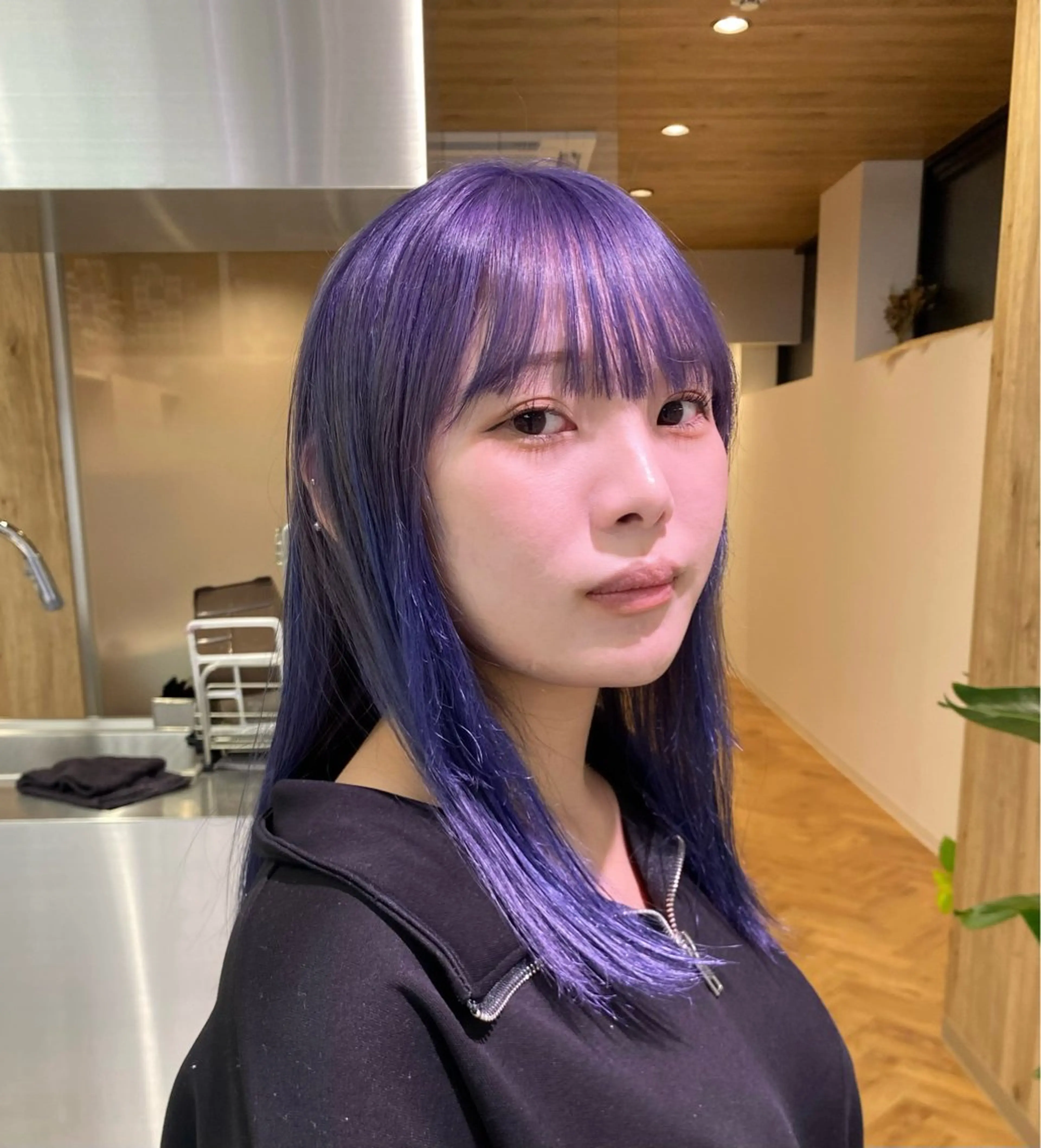ロング 都筑 莉佳子のヘアスタイル