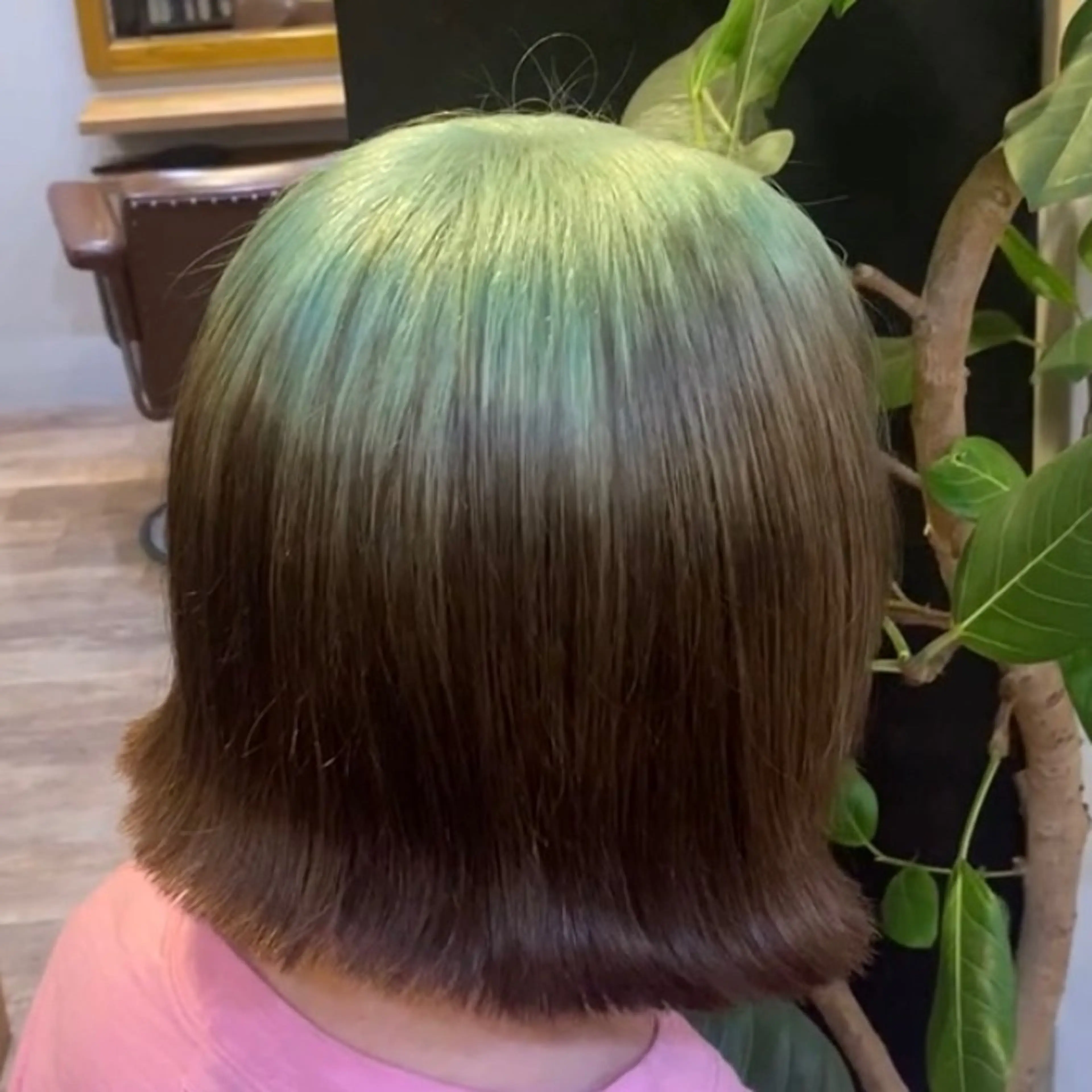 ショート カラー ヘアカラー トリートメント ハイトーン/レイヤー カット/TAKEのヘアスタイル