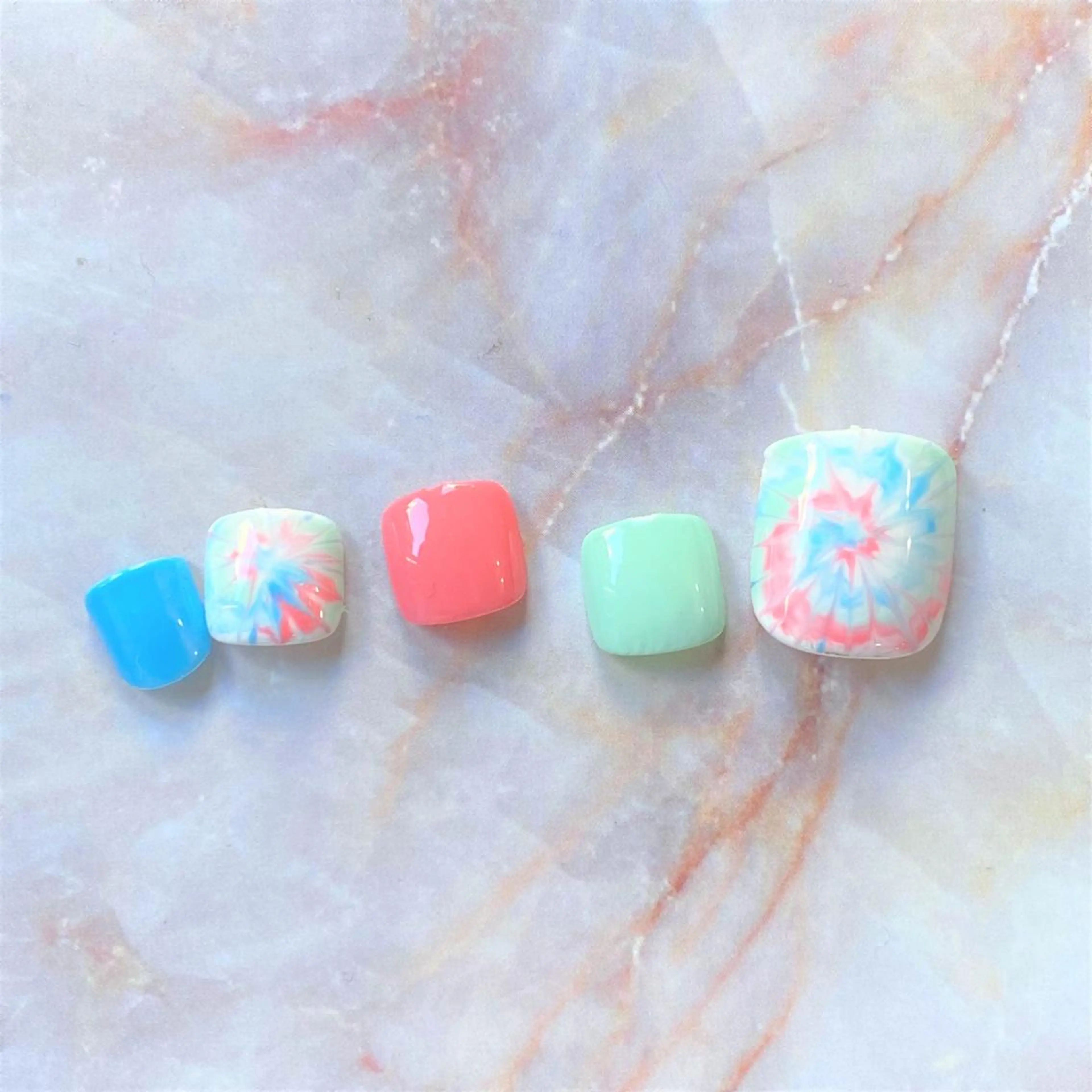 ネイル フットネイル Alohana Minaのネイルデザイン