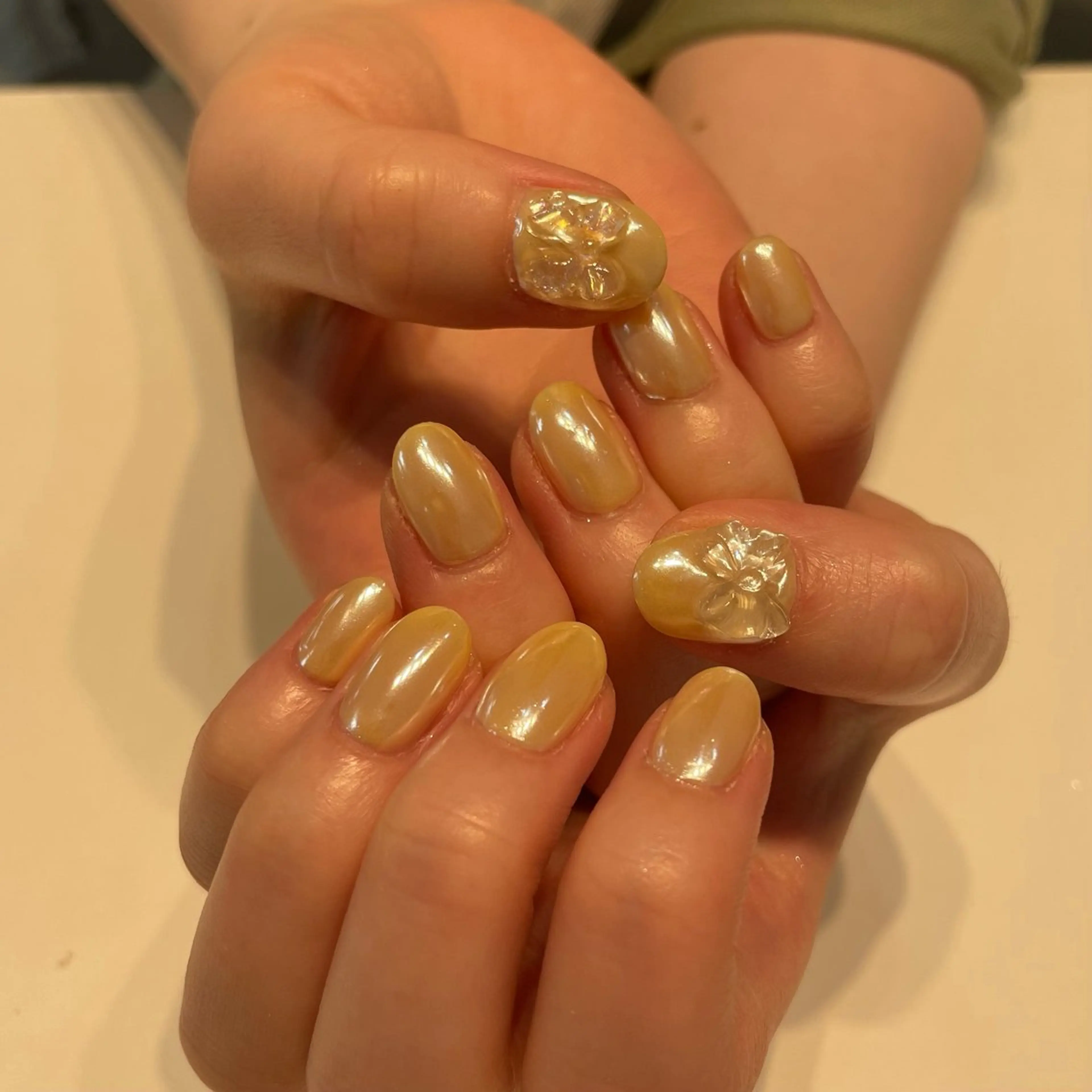 ネイル オーロラネイル Fuka 池袋 ネイリストのネイルデザイン