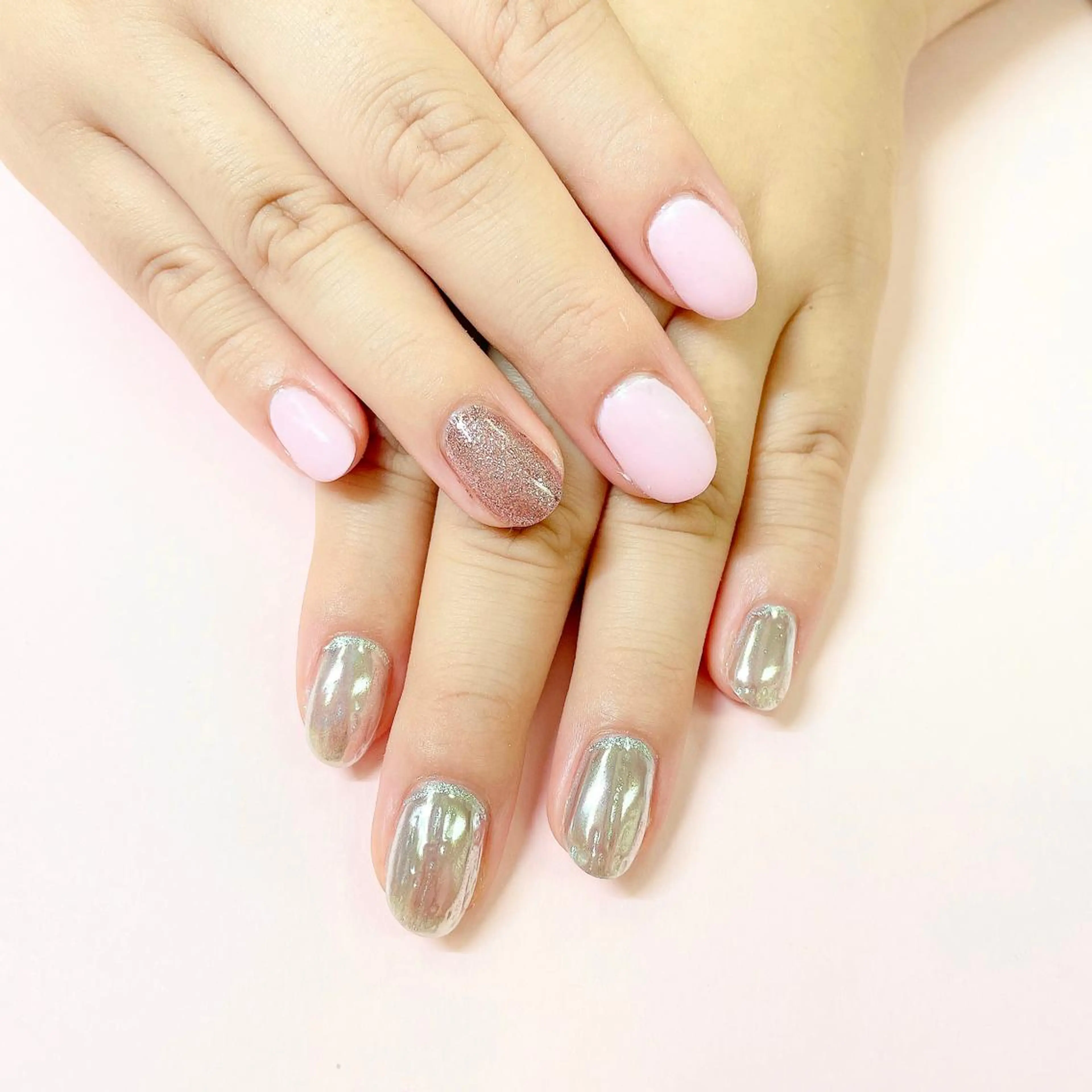 ネイル ワンホンネイル ハンドネイル 大阪福島韓国束感まつ げ Sayaka🤍のマツエク・マツパデザイン