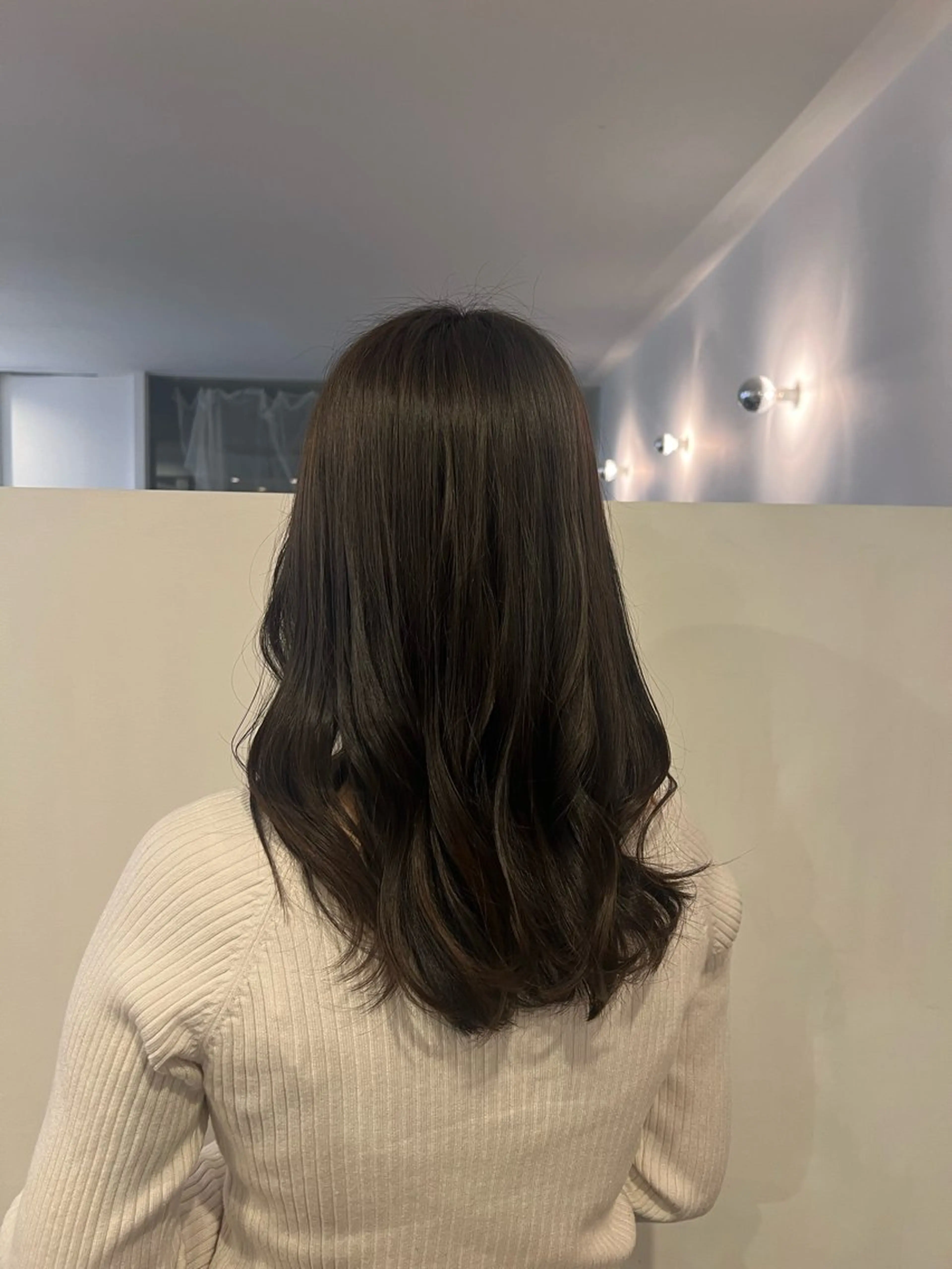 カラー オリーブカラー 『YARD.』 森崎 優菜のヘアスタイル