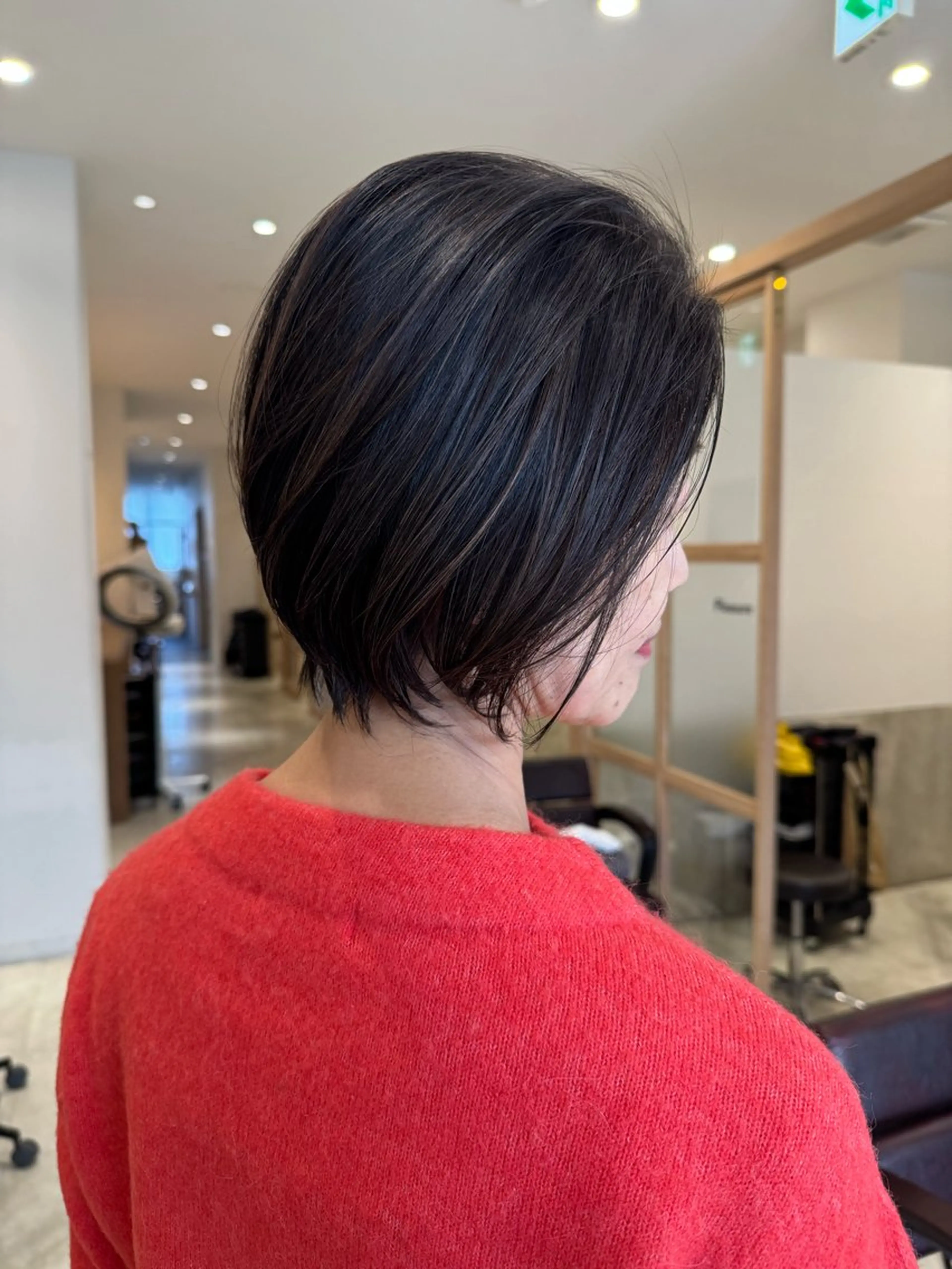 ショート くびれヘア くせ毛 ショートヘア GO TODAY SHAiRE SALON 原宿STELLA所属・サイトウタクマ/ 大人ショート特化✂️のヘアスタイル
