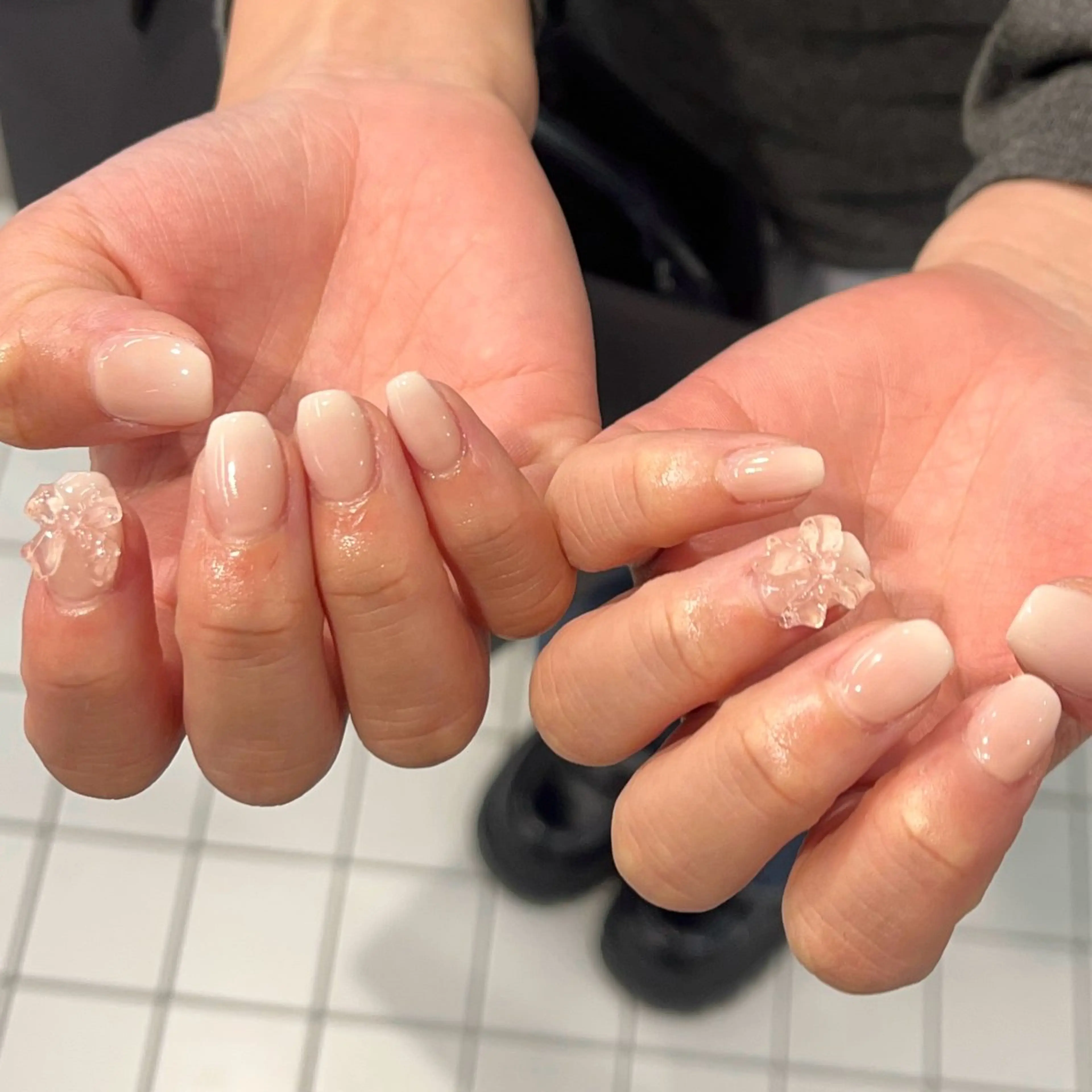 ネイル キラキラネイル ロングネイル リボン 春ネイル ハンドネイル eight nail 春菜のネイルデザイン