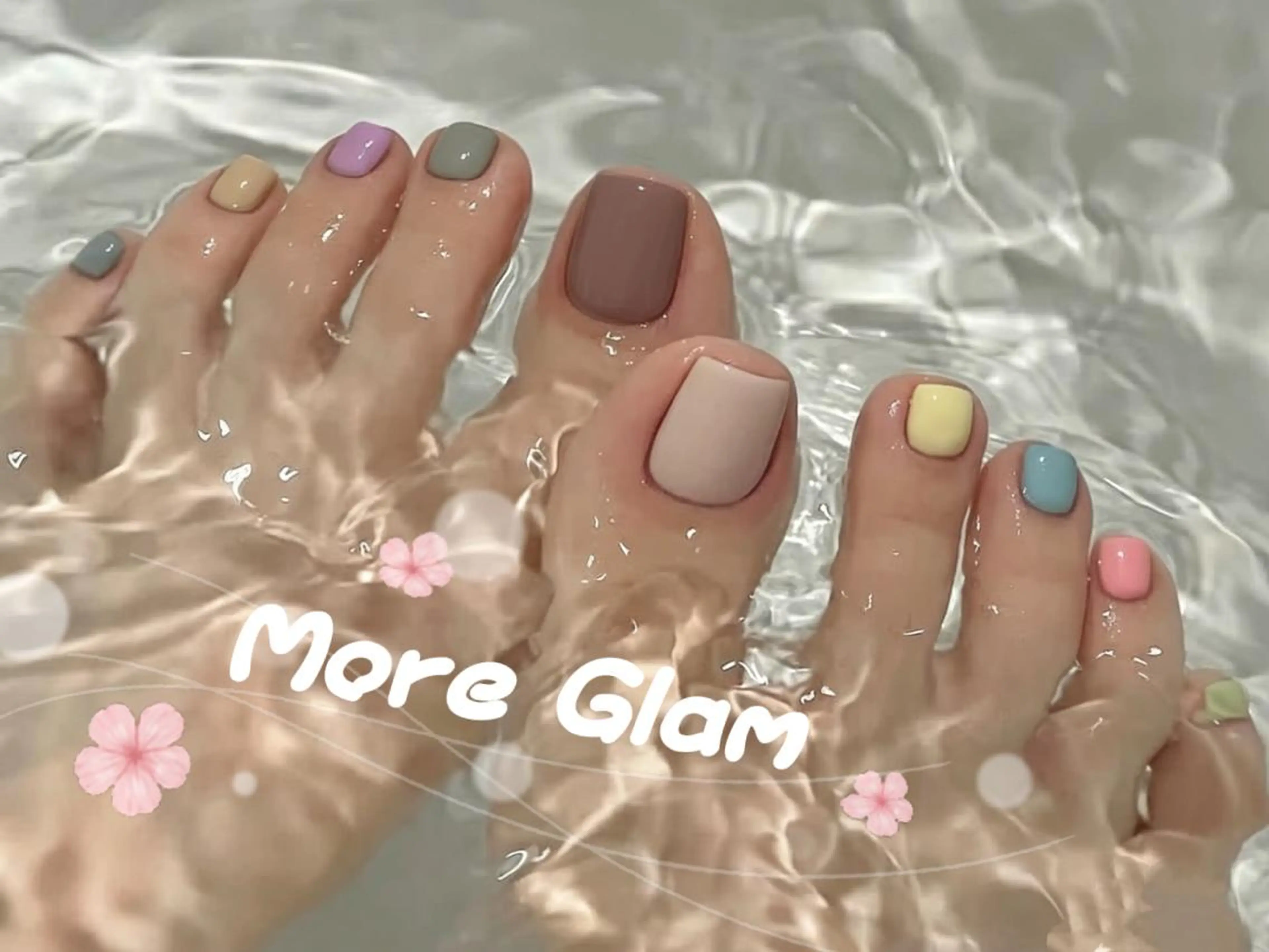 ネイル フットネイル フレンチネイル ジェルネイル ガラスフレンチ 韓国ネイル MoreGlam ネイルのネイルデザイン