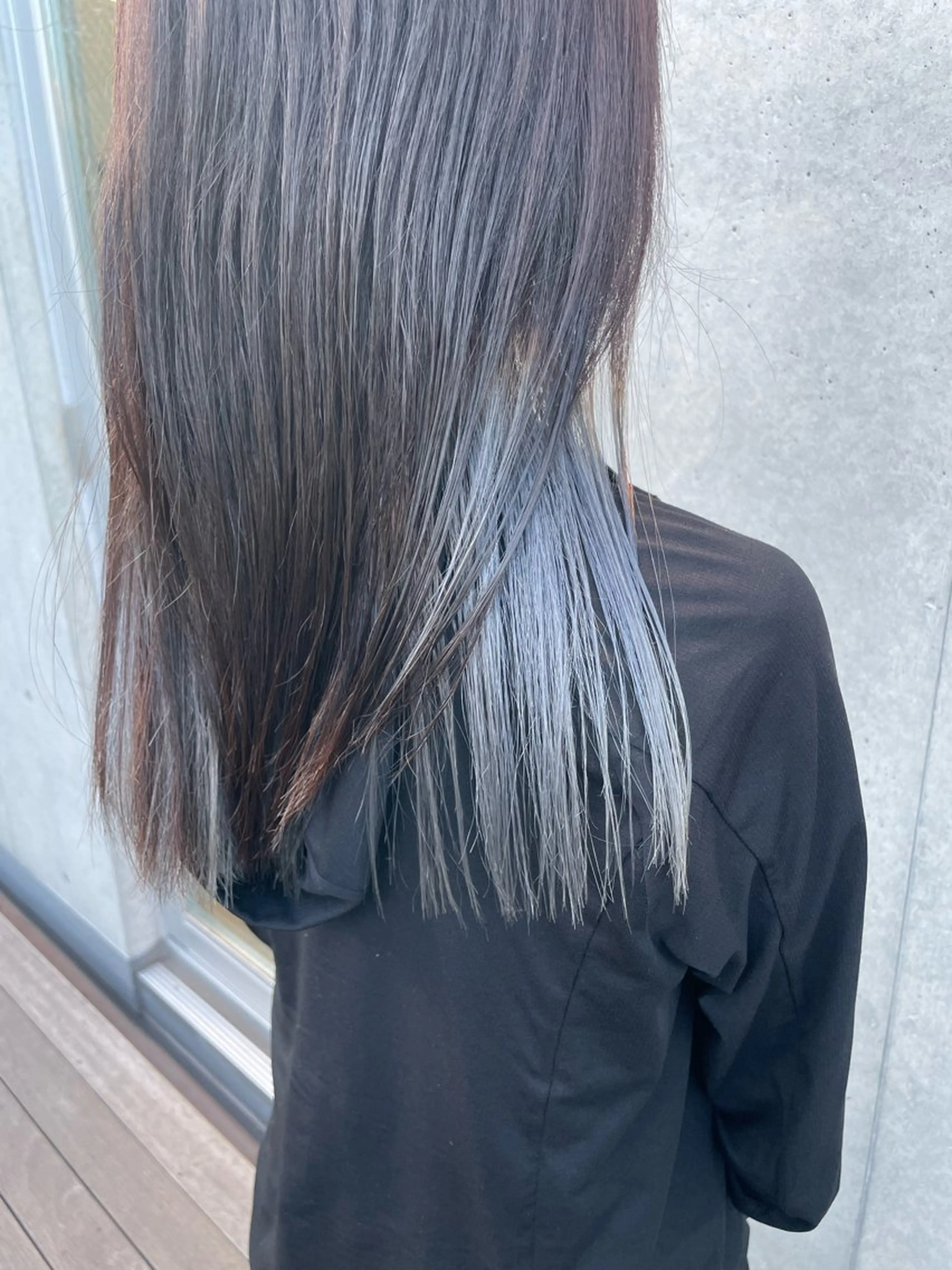 ミディアム カラー インナーカラー 推し ブリーチ  髪質改善のヘアスタイル