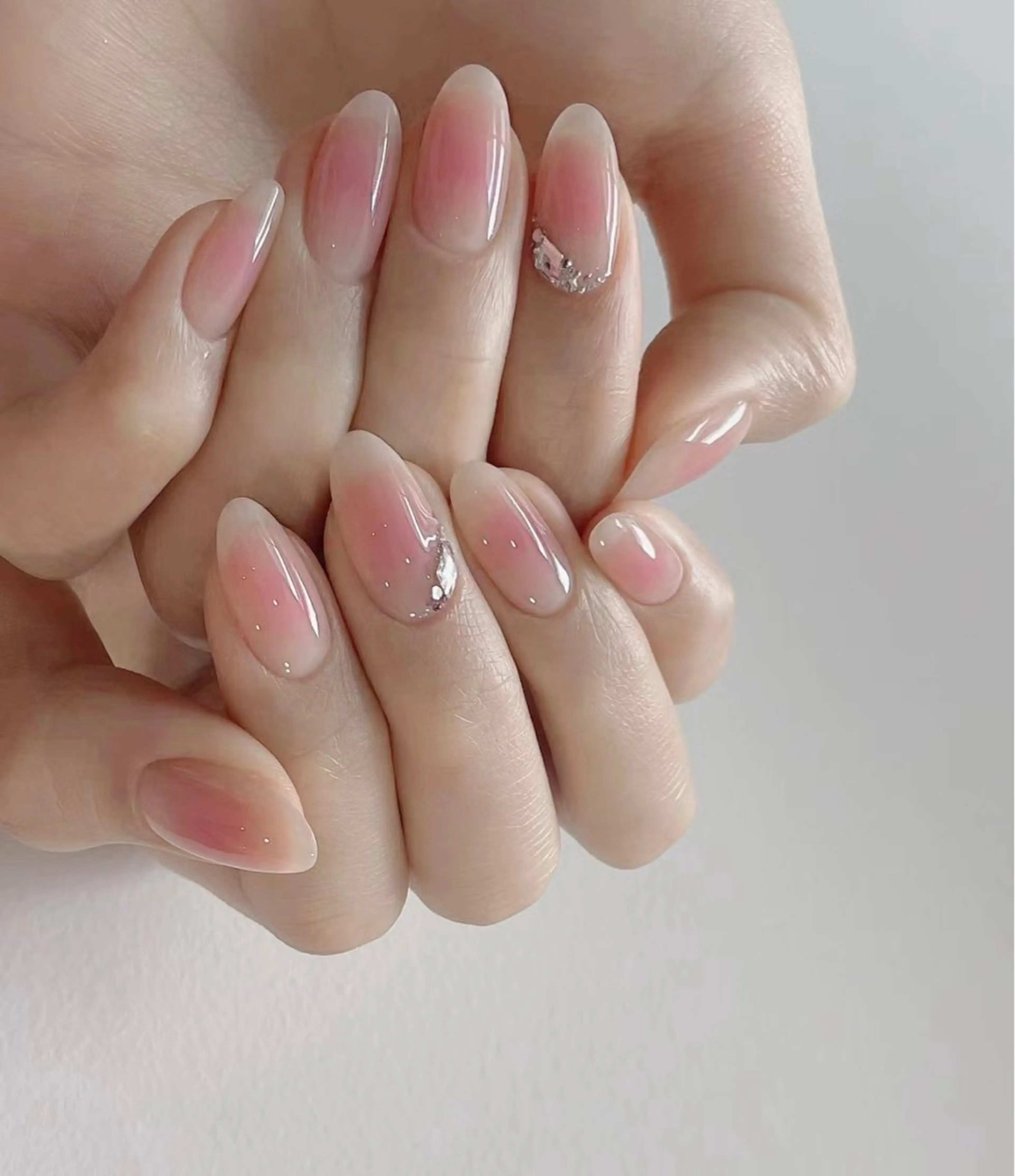 ネイル ハンドネイル ハンドケア 🍑 momo_nailのネイルデザイン