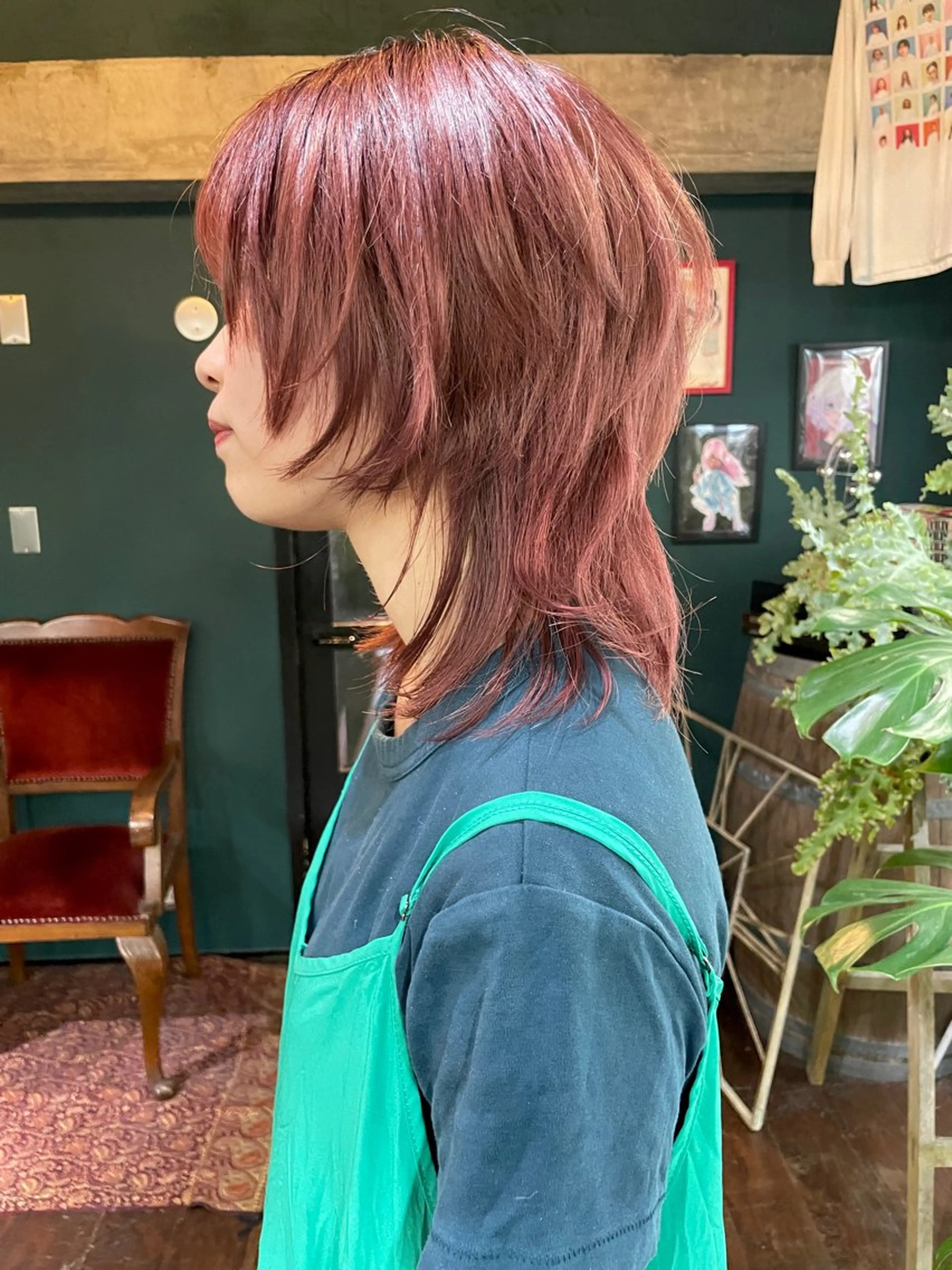 ミディアム ウルフカット vivre libreのヘアスタイル