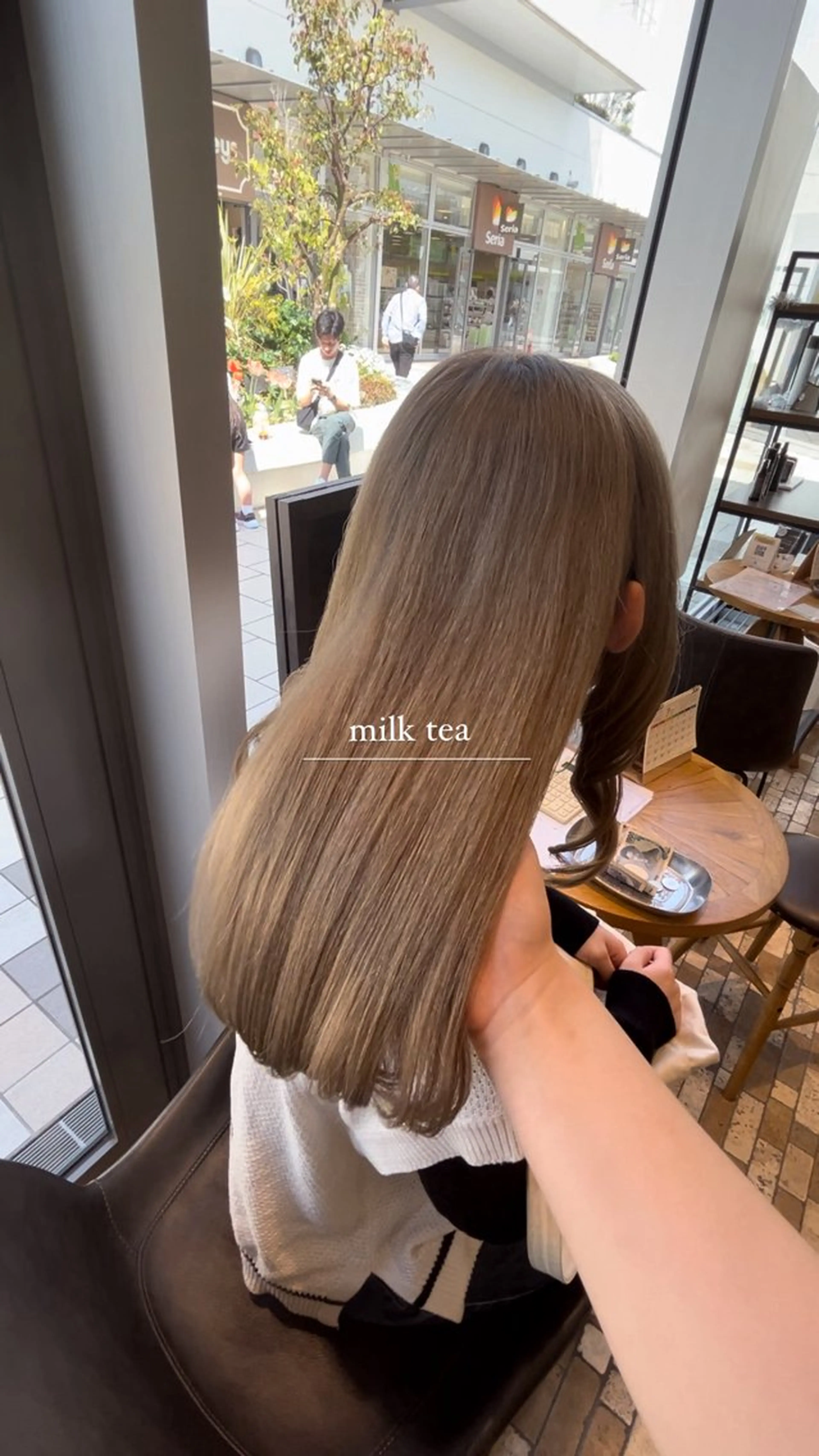 ロング カラー カット ヘアカラー Lolonois 森ノ宮【 yui 】のヘアスタイル