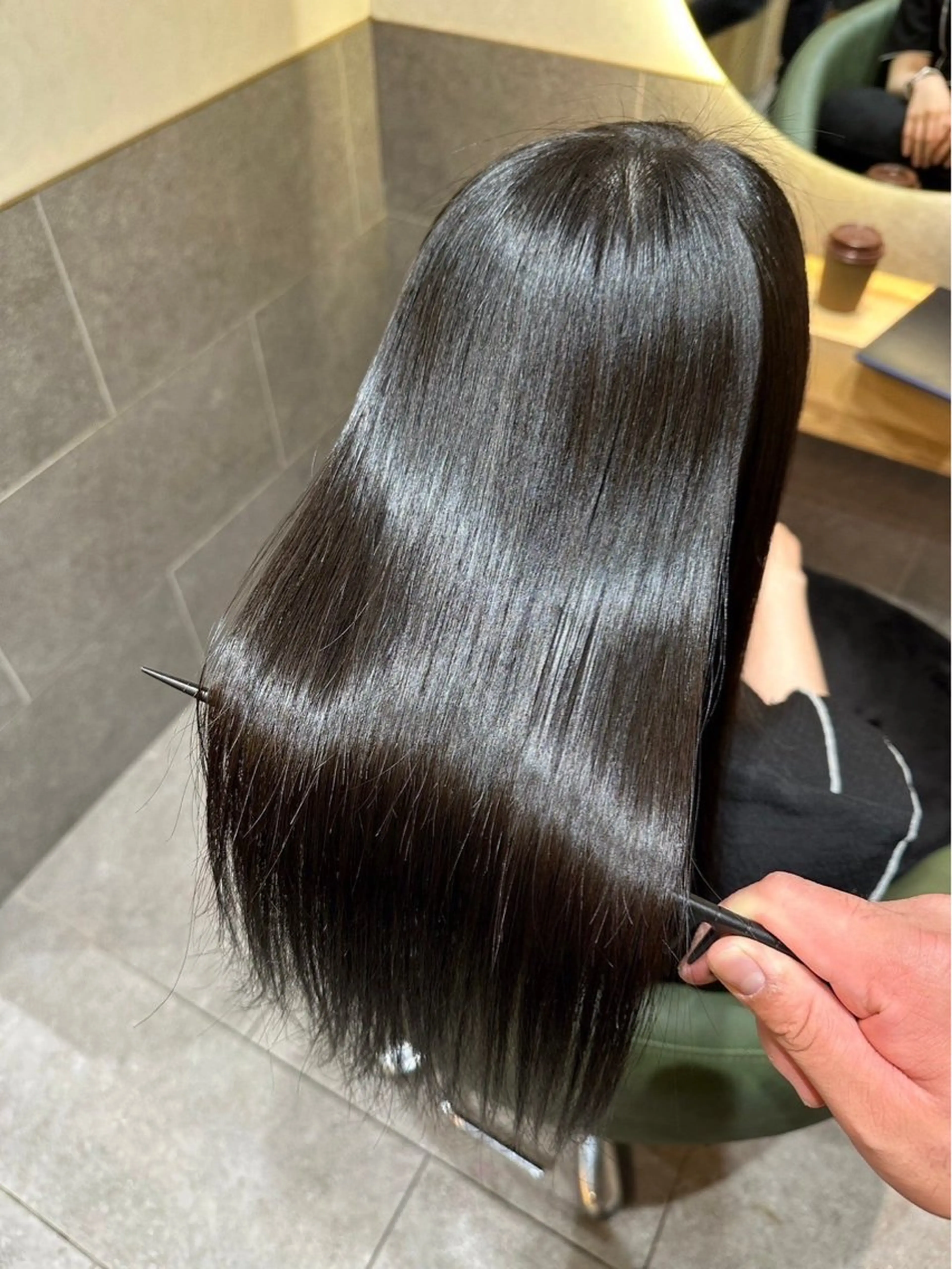 ロング カラー パーマ 【うねり/広がり/ 縮毛矯正】💟まなみのヘアスタイル