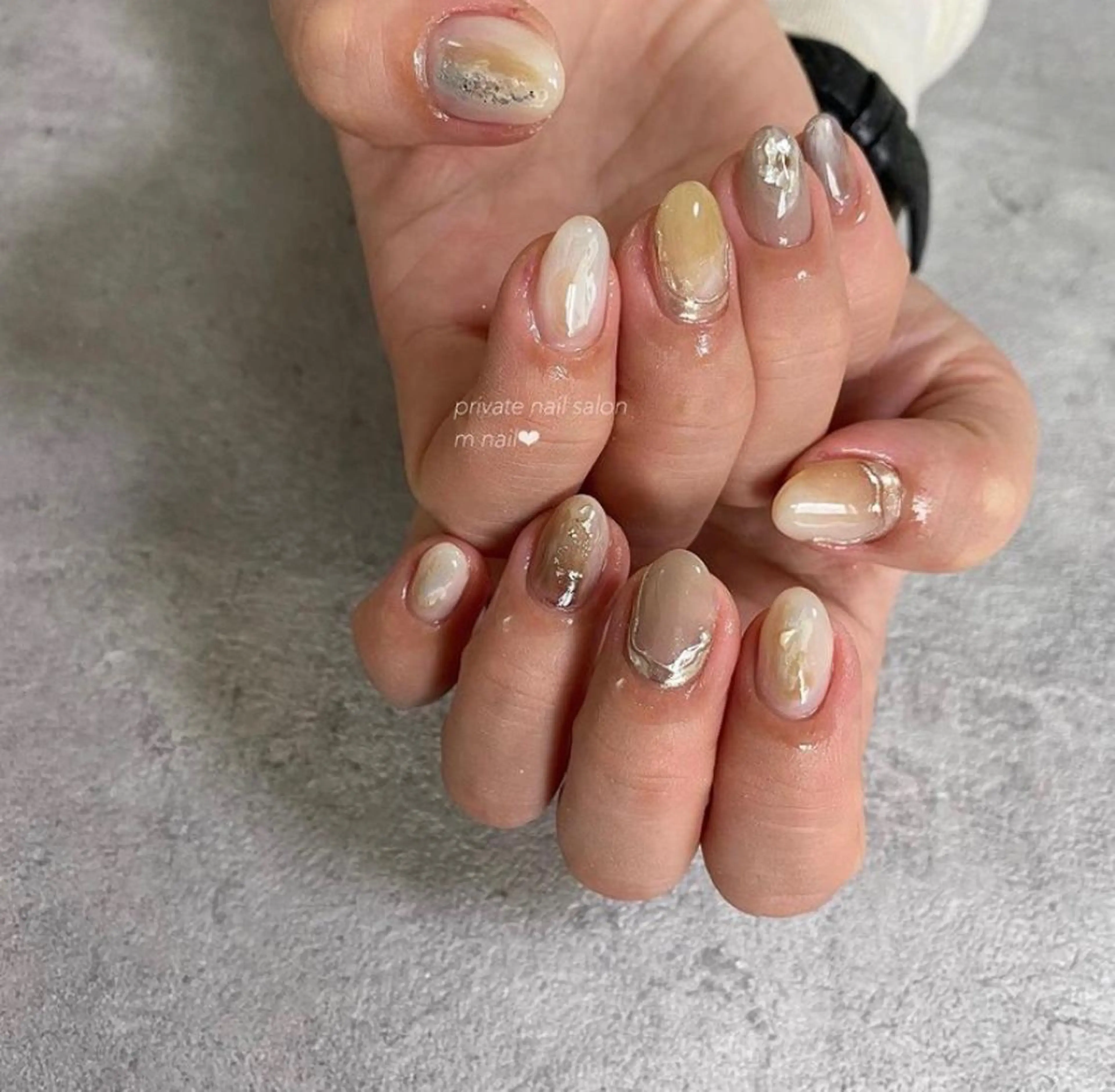 ネイル ホワイト ハンドネイル 小河原 舞のネイルデザイン